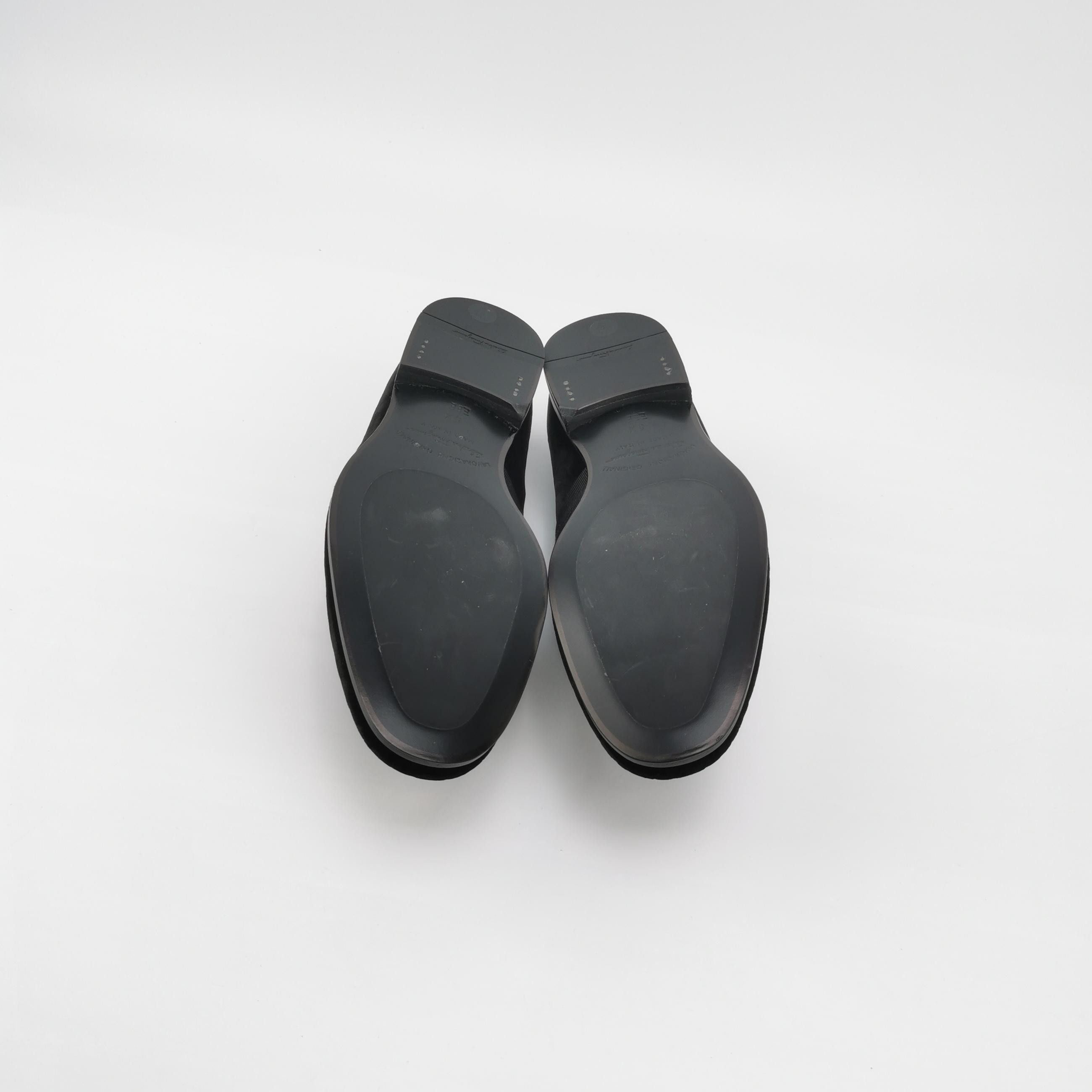 Salvatore Ferragamo Salvatore Ferragamo Velvet Gancini Loafers US 5.5 Size US 6 / EU 39 - 6 Thumbnail