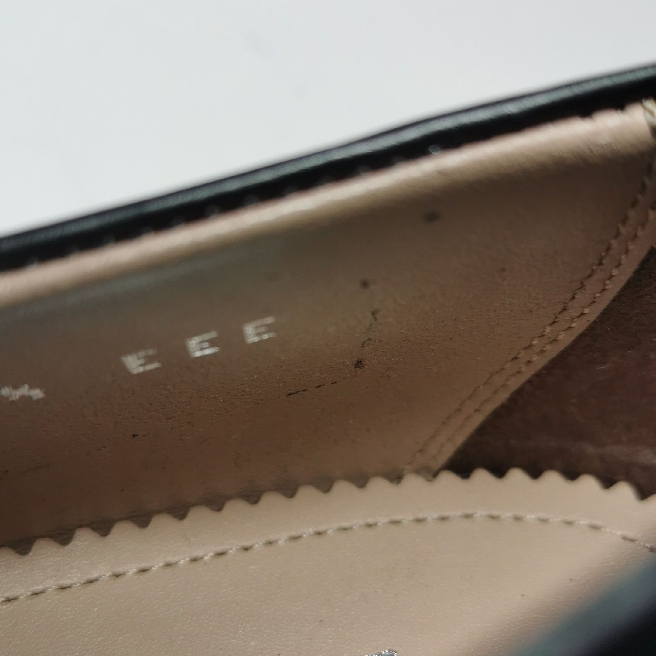 Salvatore Ferragamo Ferragamo Gancini Calfskin Loafers 39.5 Size US 6 / EU 39 - 10 Thumbnail