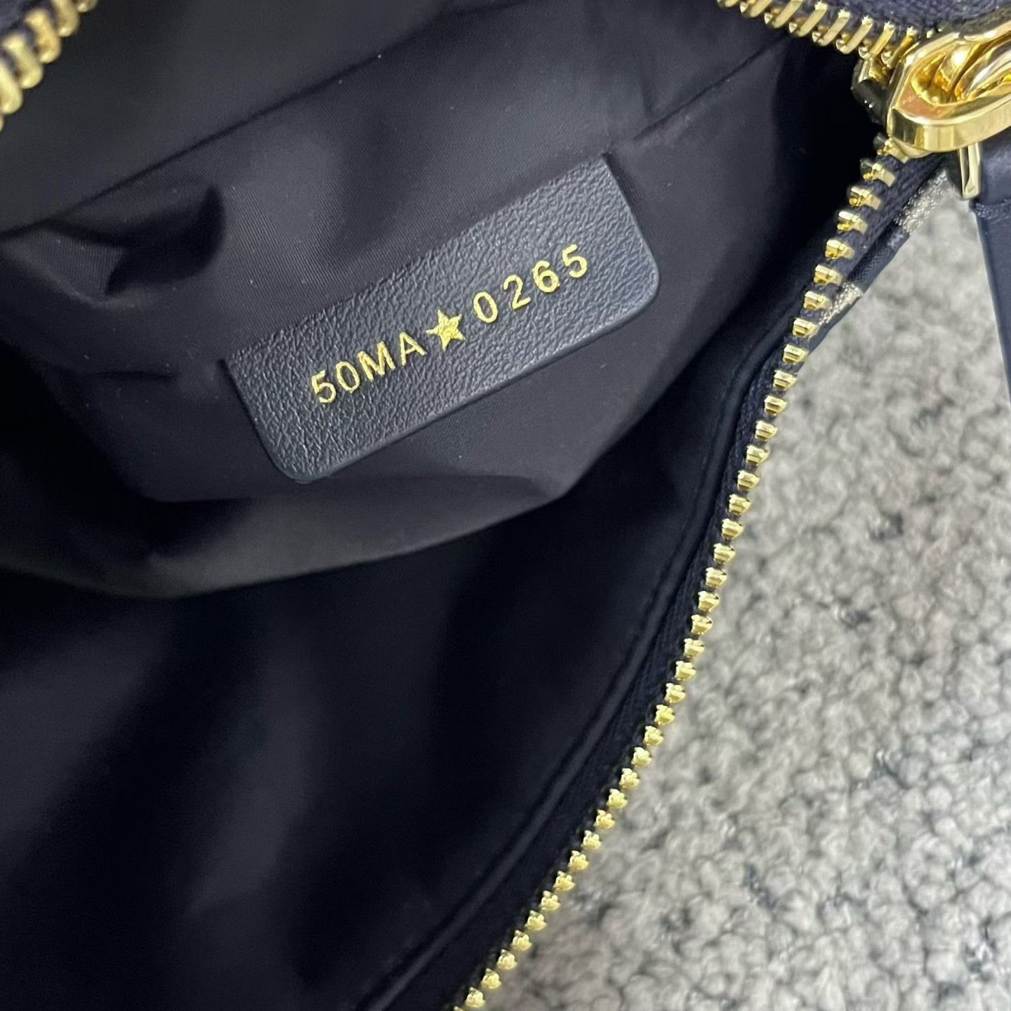 Dior Dior Techwear Multi Shoulder Bag OS Women Size ONE SIZE - 4 Thumbnail