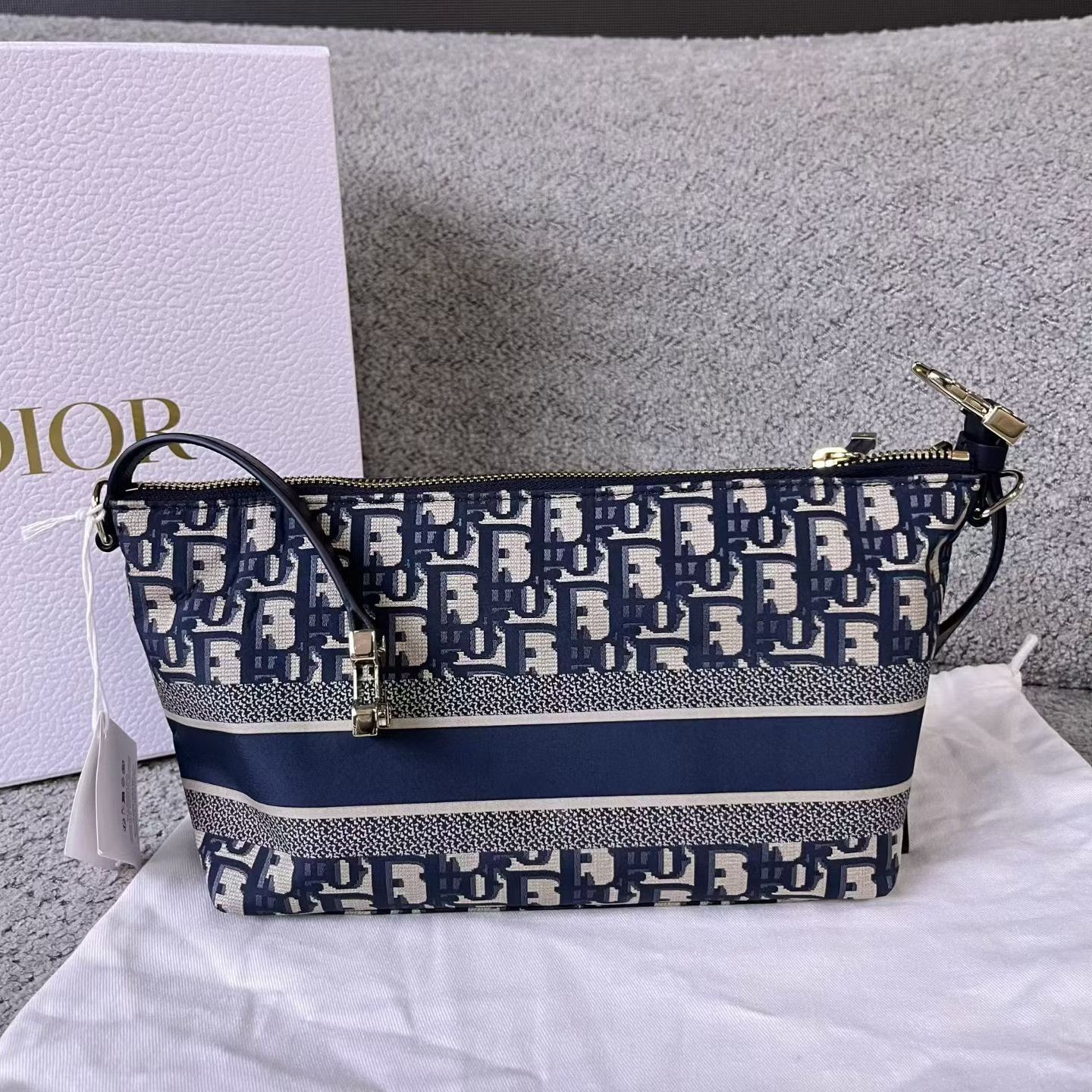 Dior Dior Techwear Multi Shoulder Bag OS Women Size ONE SIZE - 7 Thumbnail