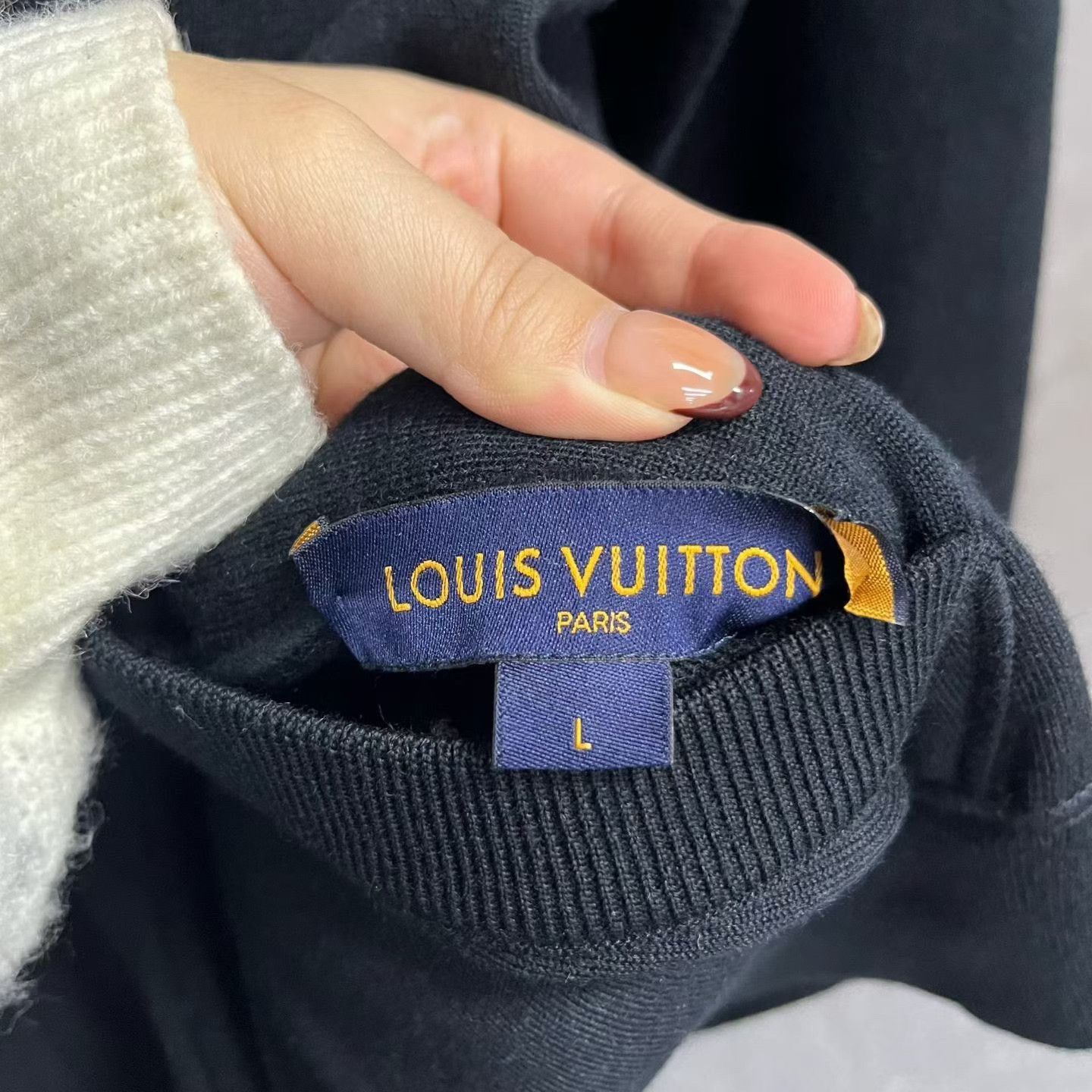 Louis Vuitton Louis Vuitton Printed Black Light Jacket l Men Size US L / EU 52-54 / 3 - 5 Thumbnail