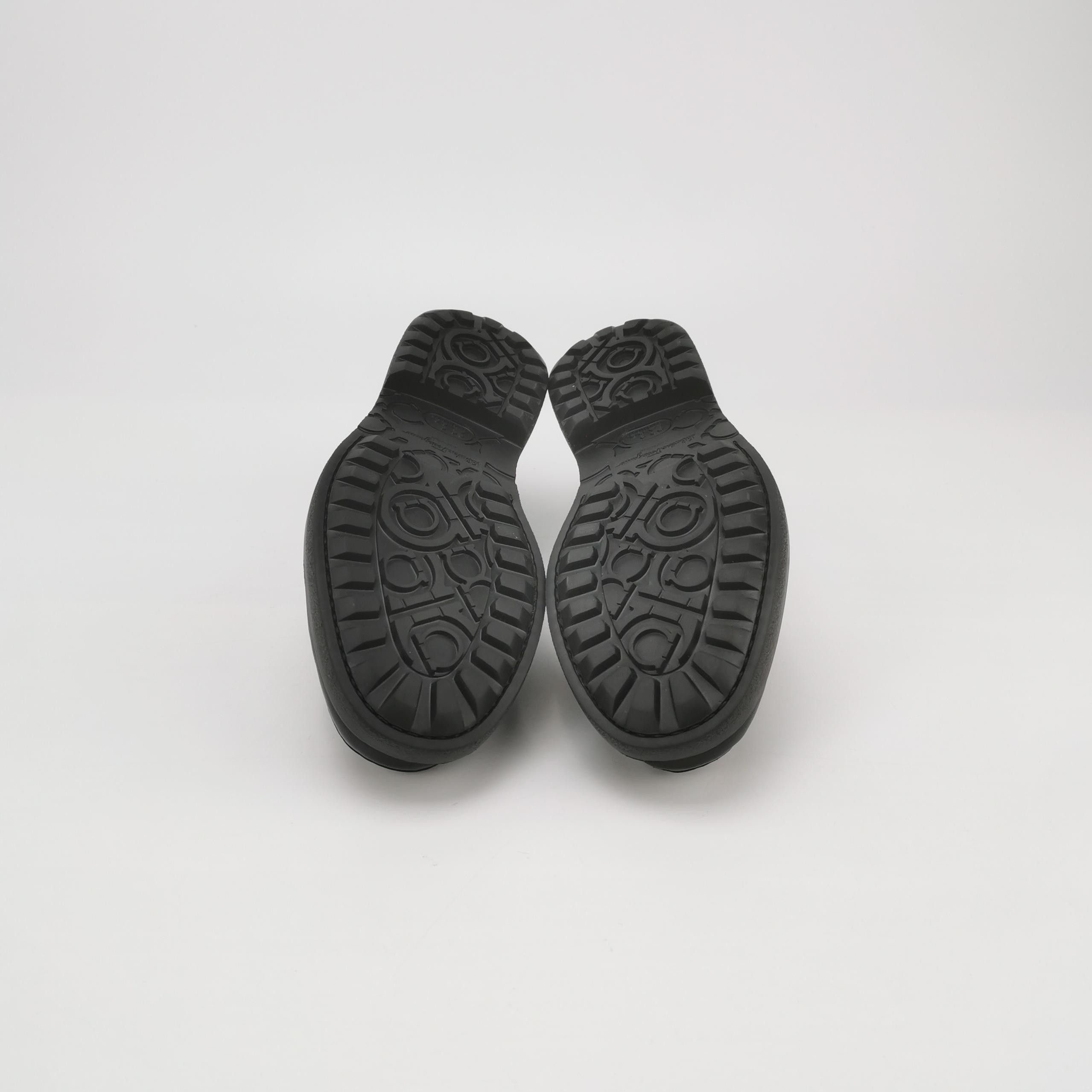 Salvatore Ferragamo Ferragamo Black Leather Low Heel Loafers IT 39 Size US 9 / IT 39 - 6 Thumbnail