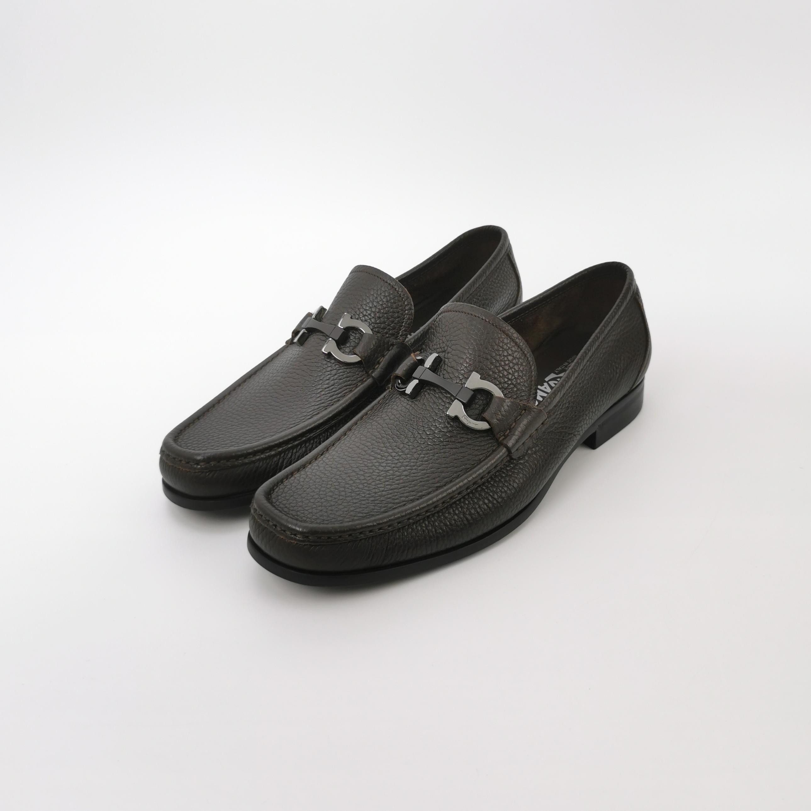 Salvatore Ferragamo Salvatore Ferragamo Gancini Pebbled Loafers 7.5 EEE Size US 8 / EU 41 - 3 Thumbnail