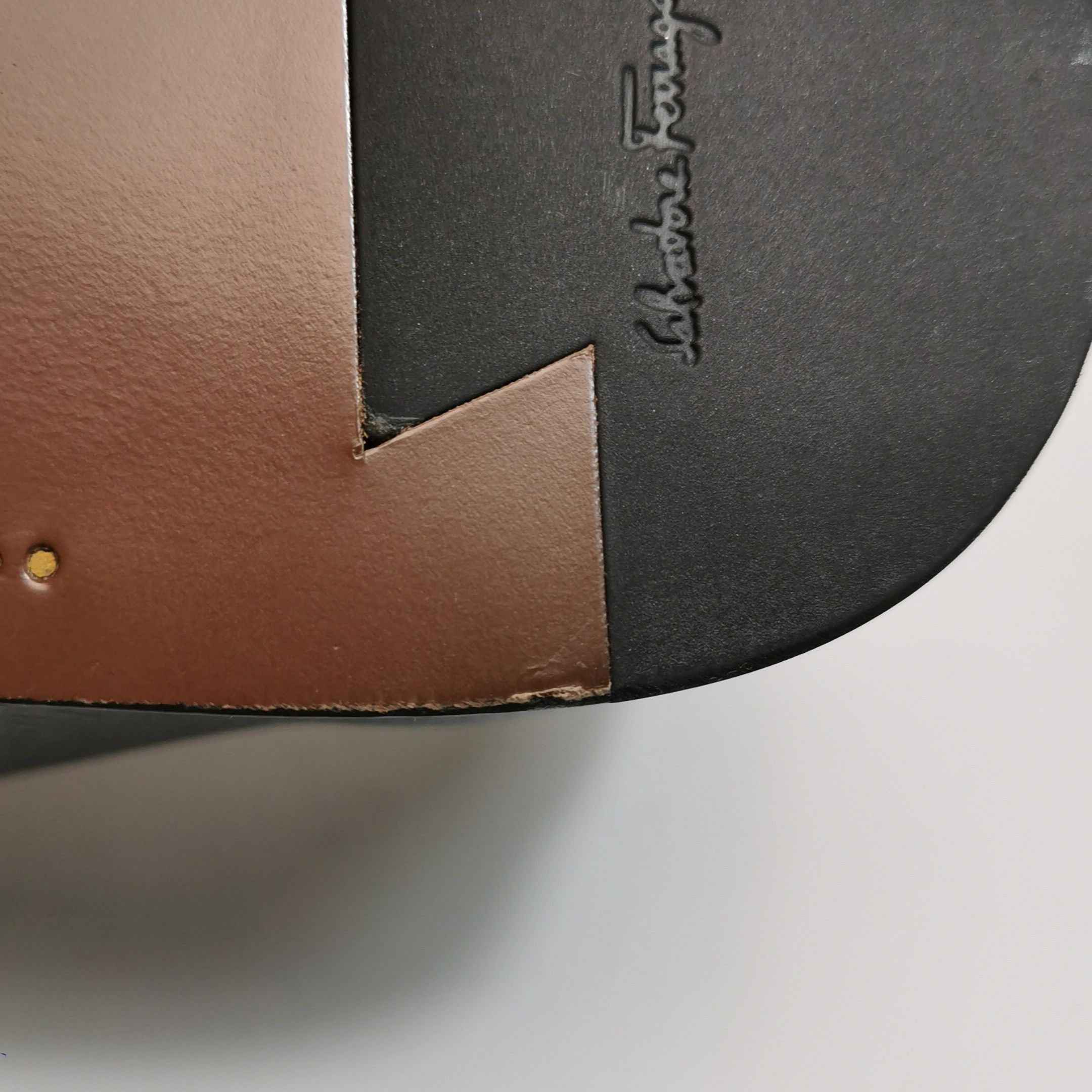 Salvatore Ferragamo Salvatore Ferragamo Gancini Buckle Leather Loafers US 7.5 Size US 7 / EU 40 - 10 Thumbnail