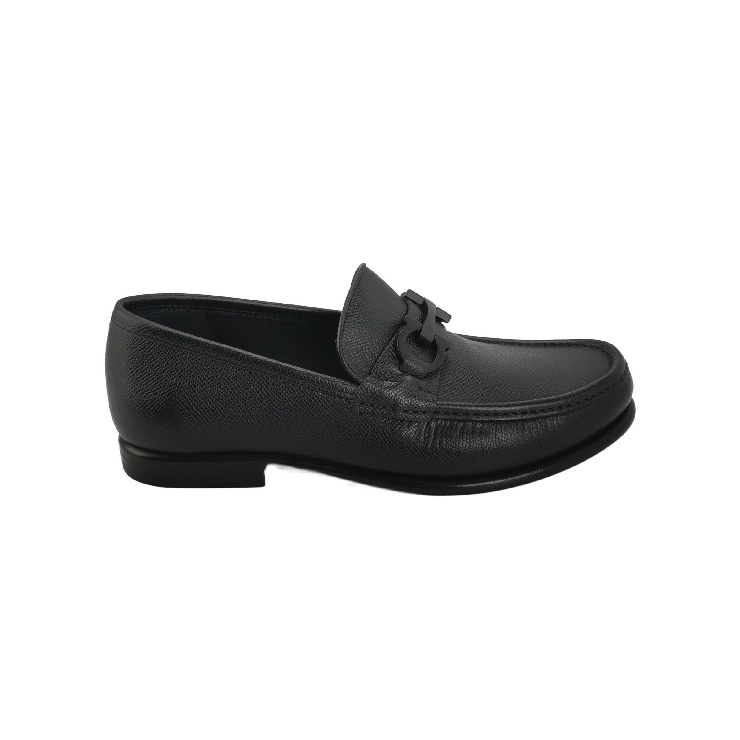 Salvatore Ferragamo Salvatore Ferragamo Gancini Buckle Leather Loafers US 7.5 Size US 7 / EU 40 - 2 Thumbnail