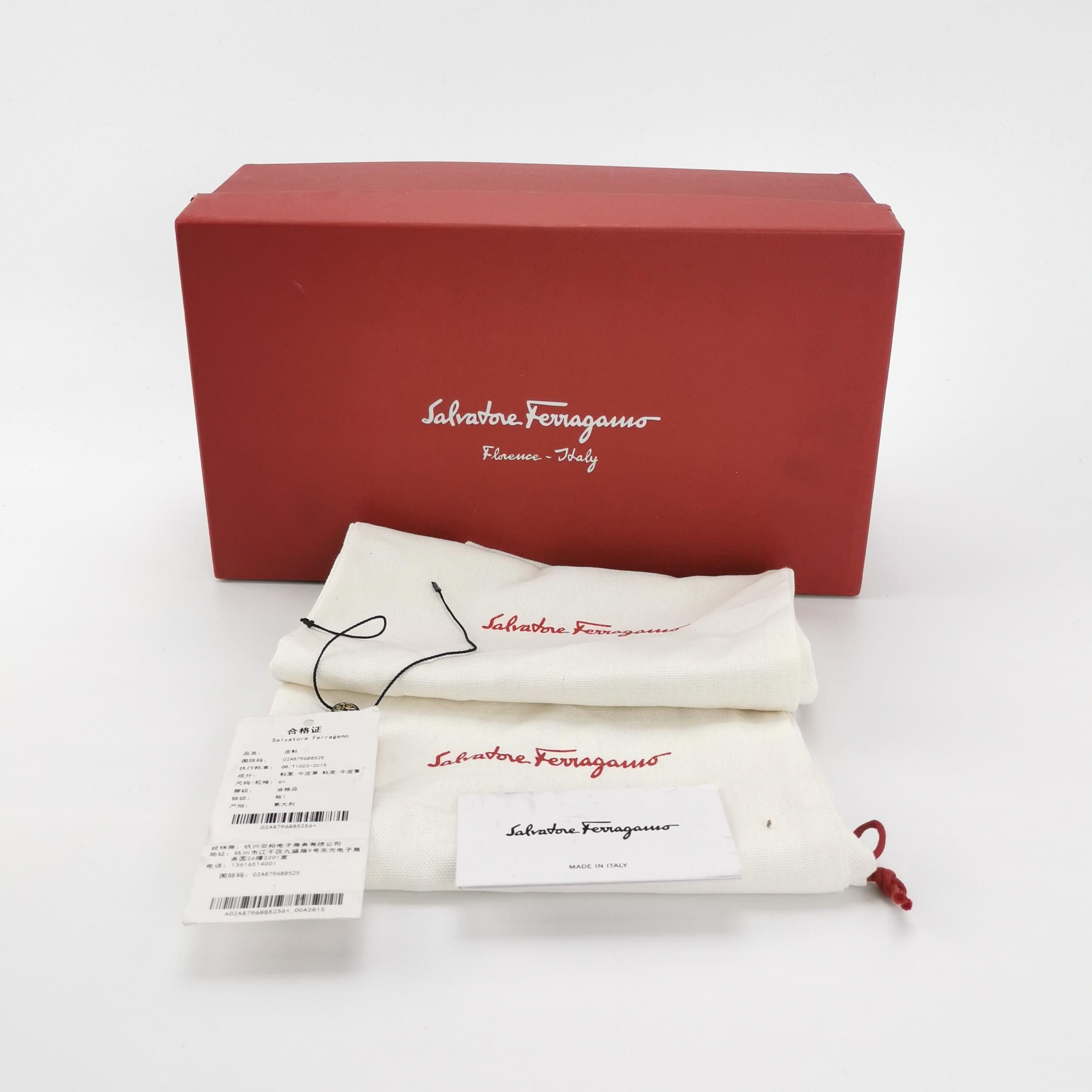 Salvatore Ferragamo Salvatore Ferragamo Gancini Buckle Leather Loafers US 7.5 Size US 7 / EU 40 - 7 Thumbnail
