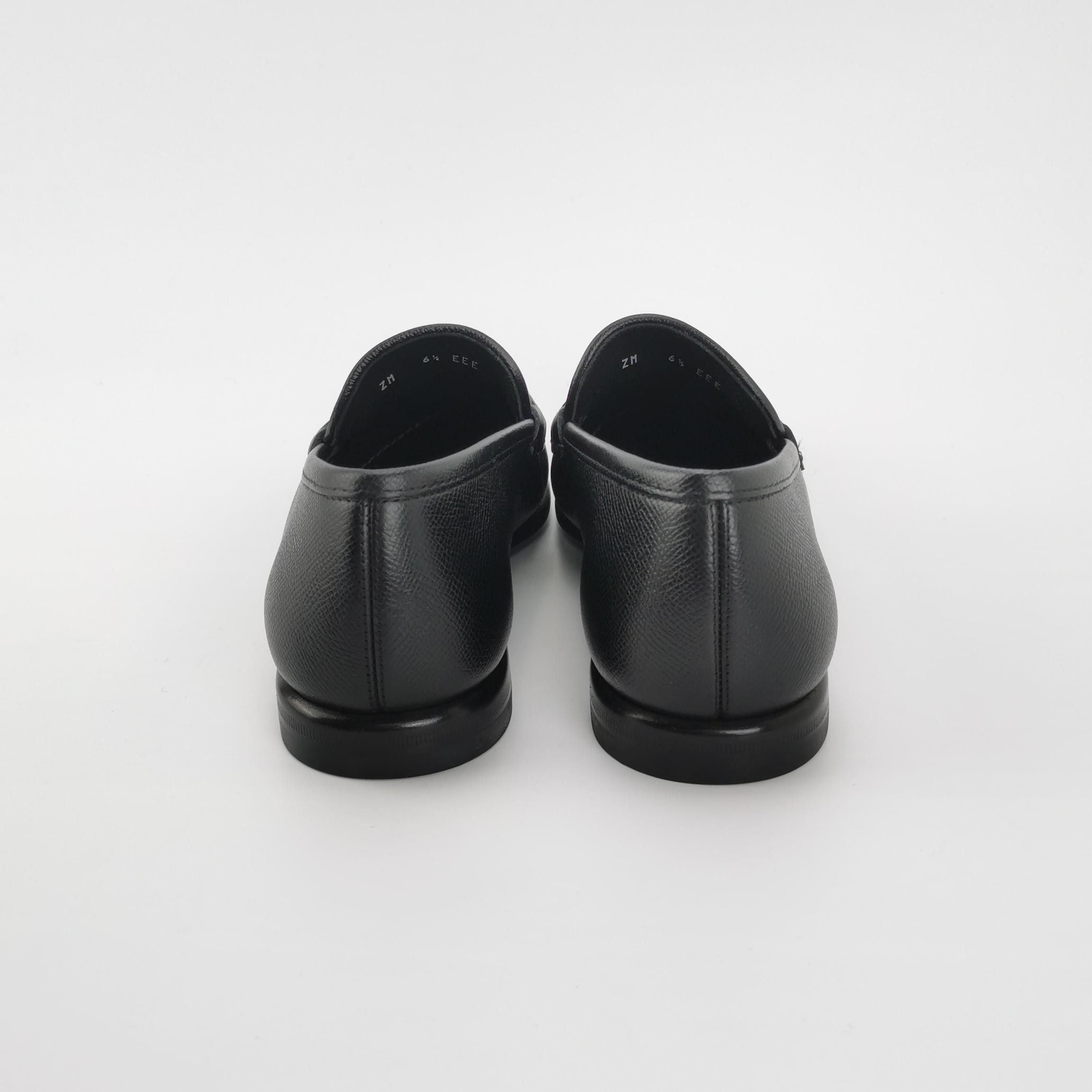 Salvatore Ferragamo Salvatore Ferragamo Gancini Buckle Leather Loafers US 7.5 Size US 7 / EU 40 - 5 Thumbnail