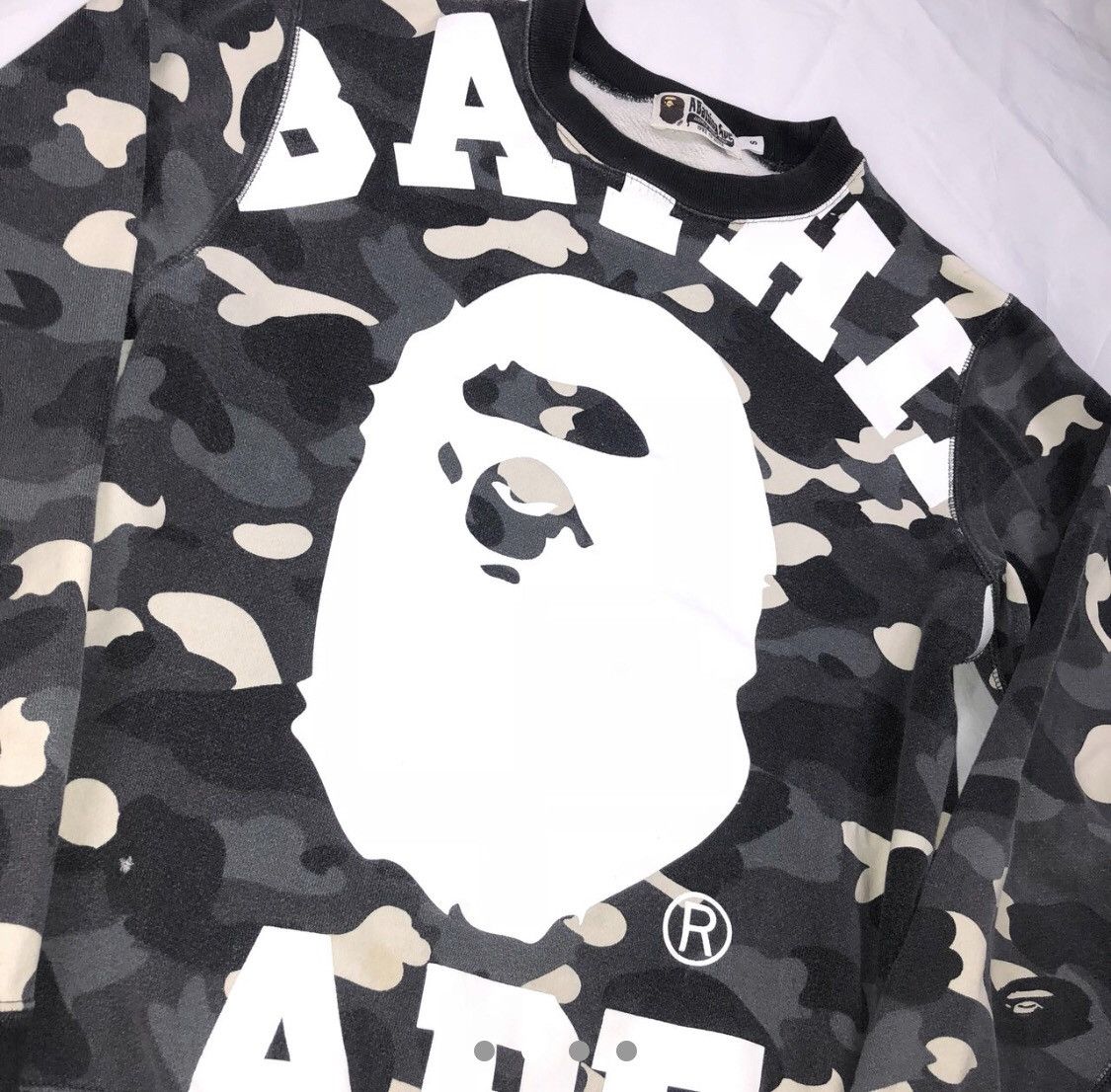 Bape Bape glow in the dark jumper Size US S / EU 44-46 / 1 - 2 Thumbnail