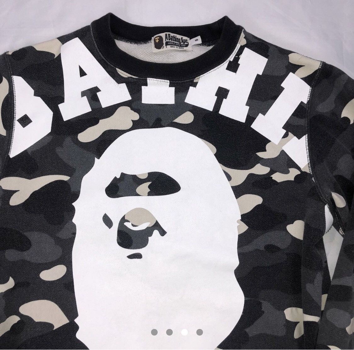 Bape Bape glow in the dark jumper Size US S / EU 44-46 / 1 - 3 Thumbnail