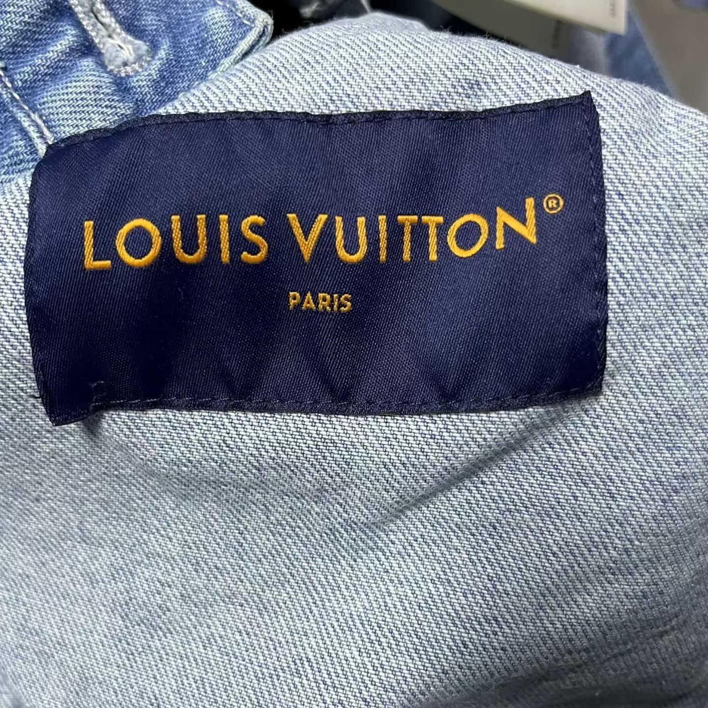 Louis Vuitton Louis Vuitton Retro Blue Light Jacket s Men Size US S / EU 44-46 / 1 - 4 Thumbnail