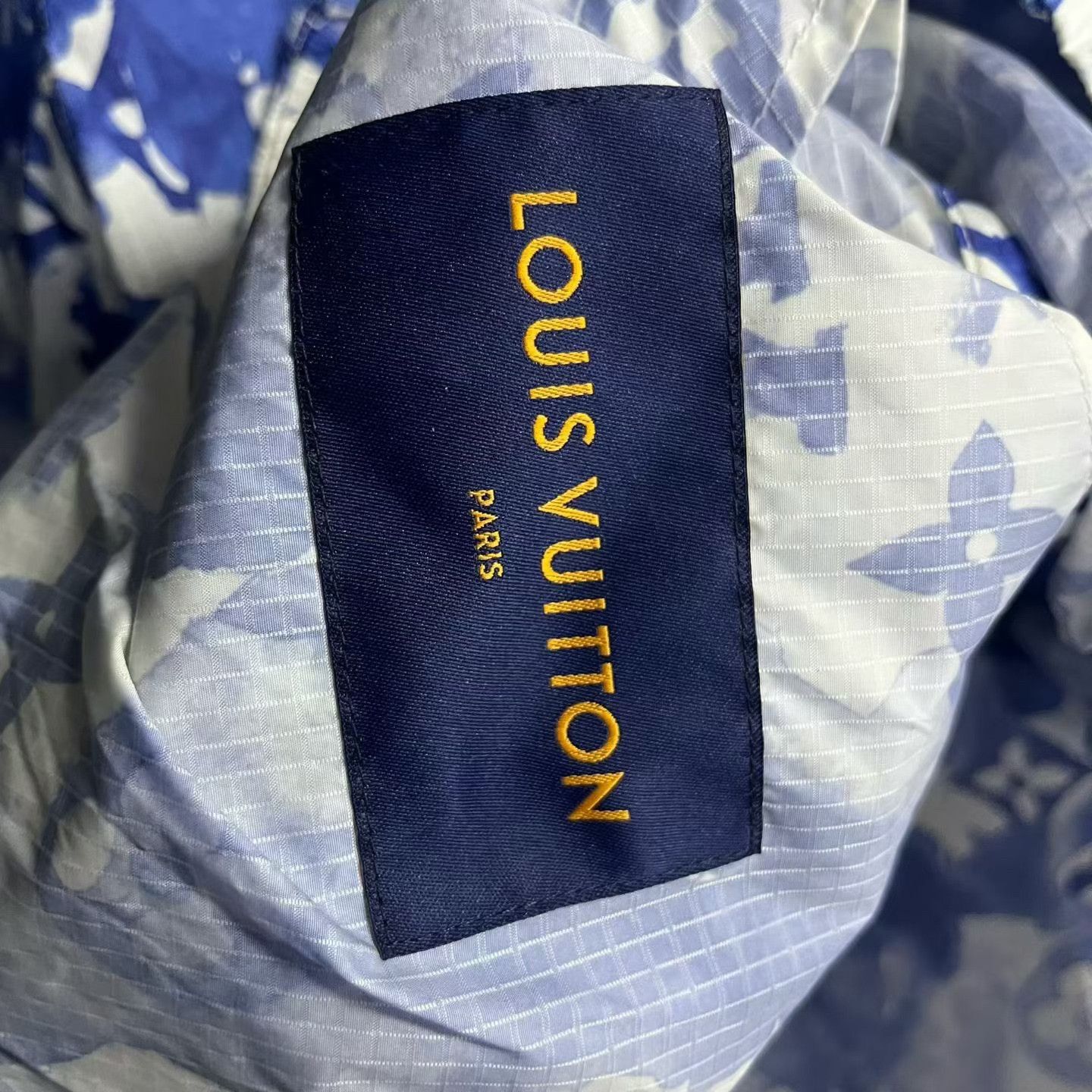 Louis Vuitton Louis Vuitton Retro Printed Blue Light Jacket s Men Size US S / EU 44-46 / 1 - 4 Thumbnail
