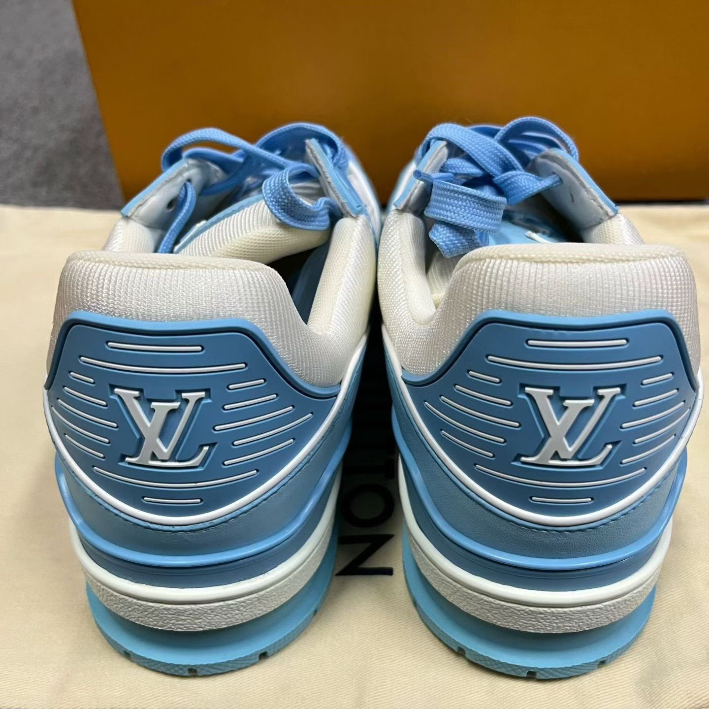 Louis Vuitton Louis Vuitton Leather Blue Lowtop Sneakers 9 Men Size US 9 / EU 42 - 3 Thumbnail