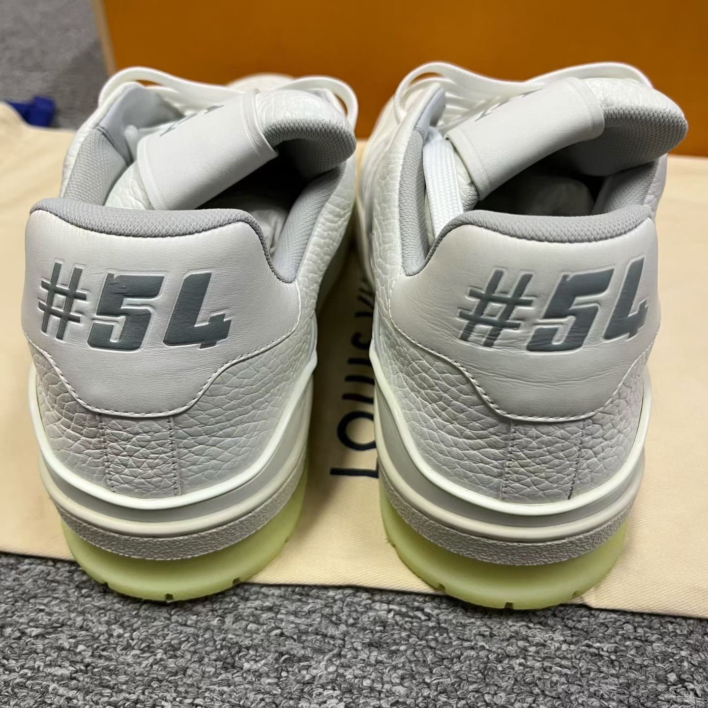 Louis Vuitton Louis Vuitton Training White Lowtop Sneakers 9.5 Men Size US 9.5 / EU 42-43 - 4 Thumbnail