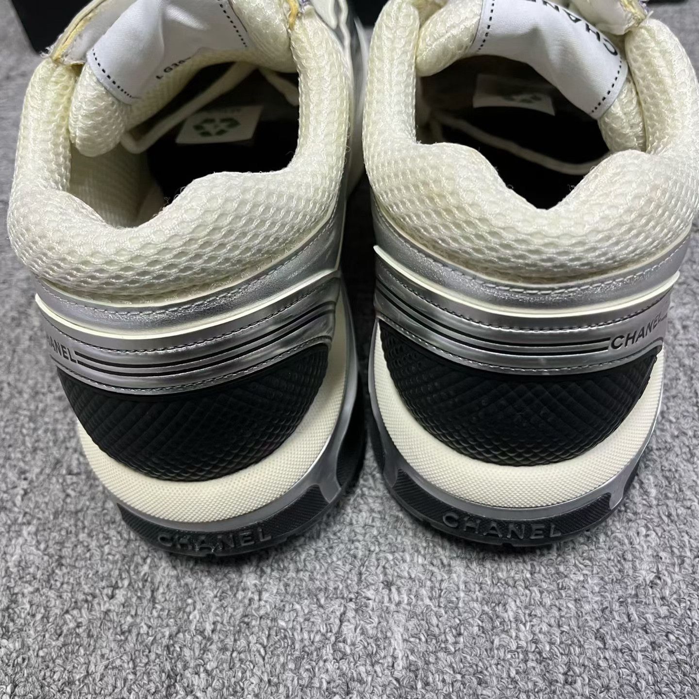 Chanel Chanel Casual Silver Lowtop Sneakers 11 Men Size US 11 / EU 44 - 4 Thumbnail