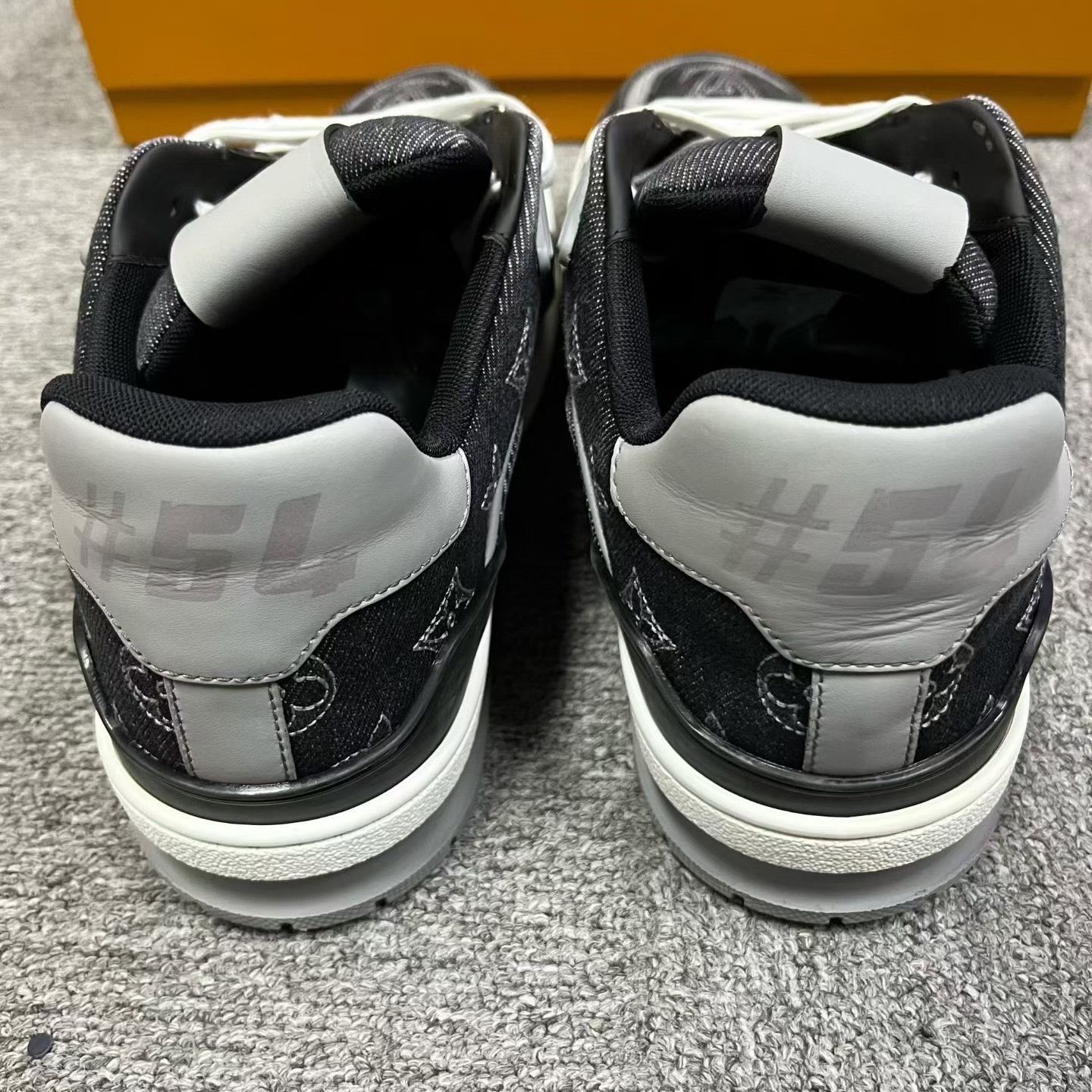 Louis Vuitton Louis Vuitton Leather Embroidered Black Lowtop Sneakers Men Size US 8 / EU 41 - 4 Thumbnail