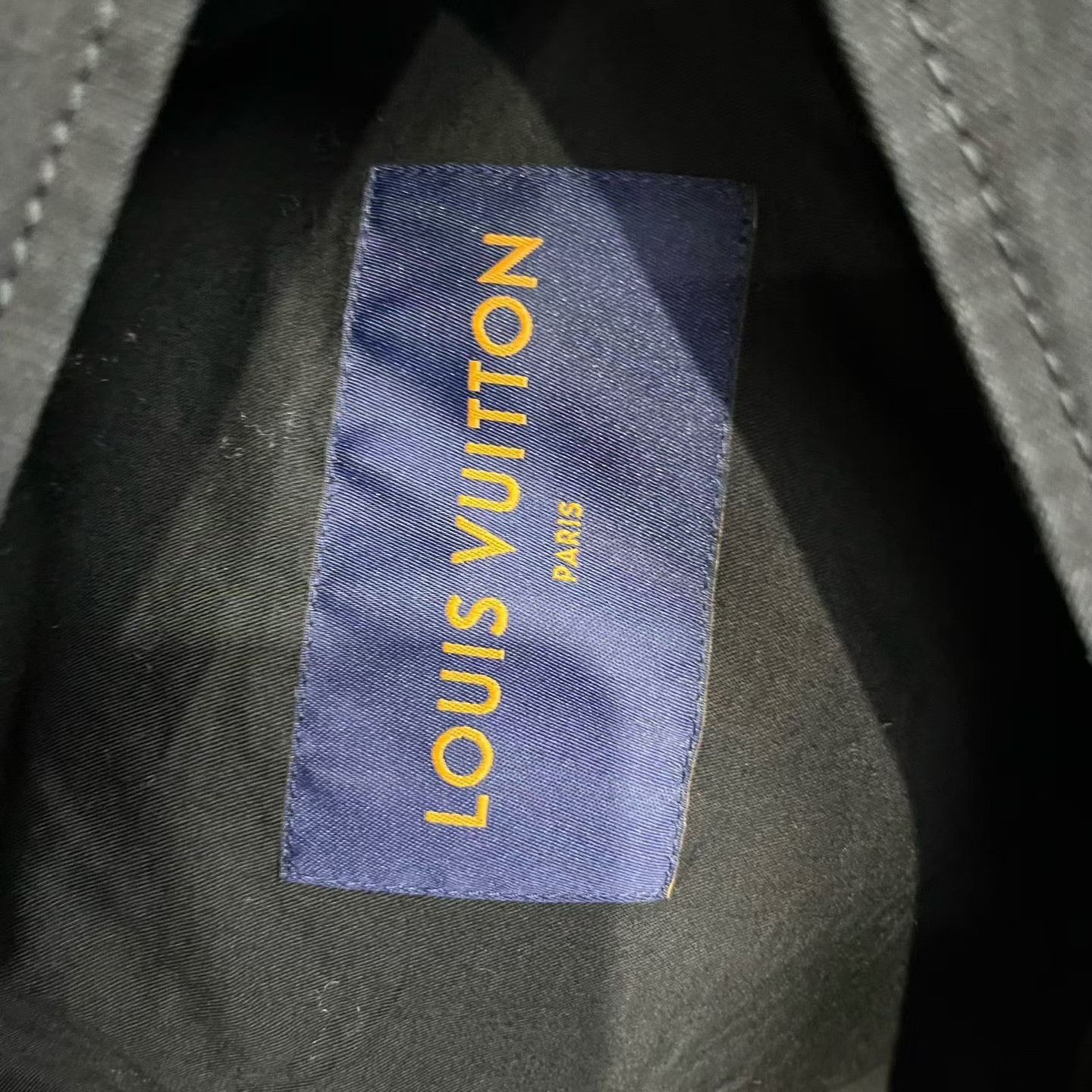 Louis Vuitton Louis Vuitton Retro Printed Black Light Jacket s Men Size US S / EU 44-46 / 1 - 3 Thumbnail