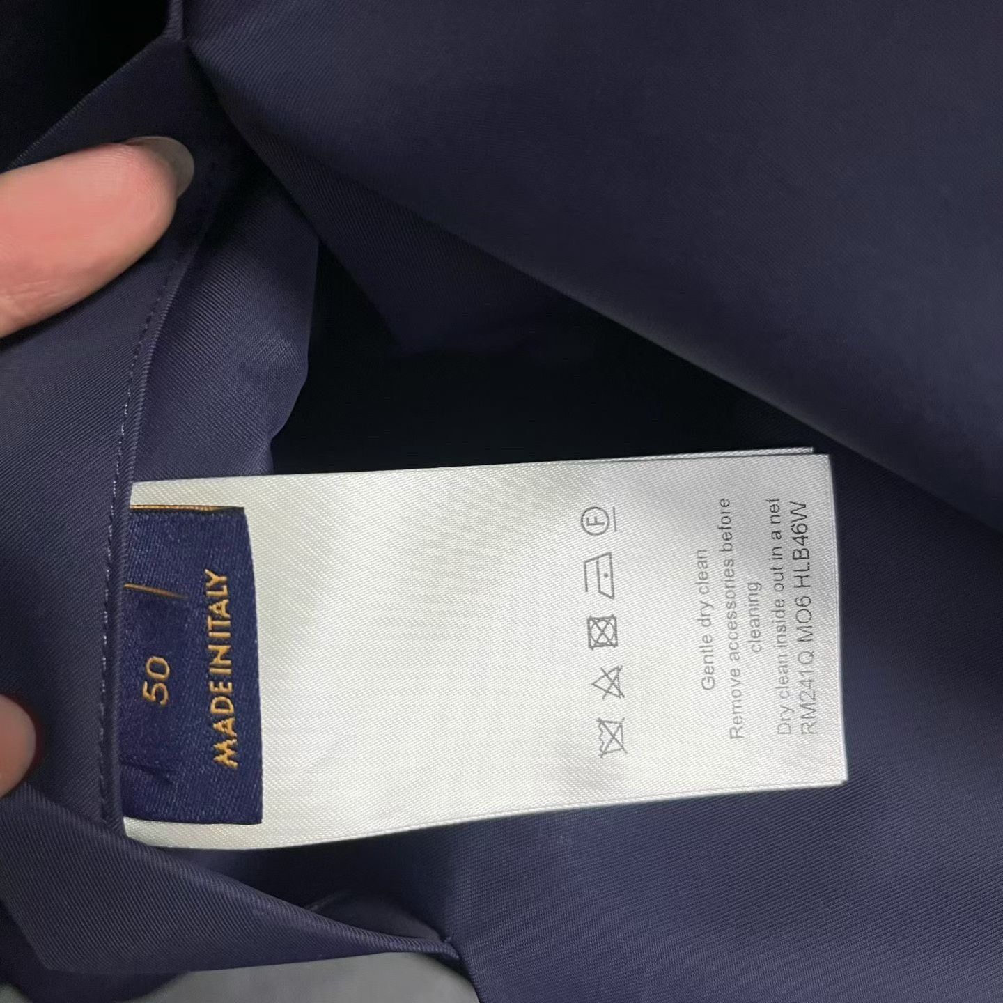 Louis Vuitton Louis Vuitton Nylon Blue Light Jacket M Men Size US M / EU 48-50 / 2 - 3 Thumbnail