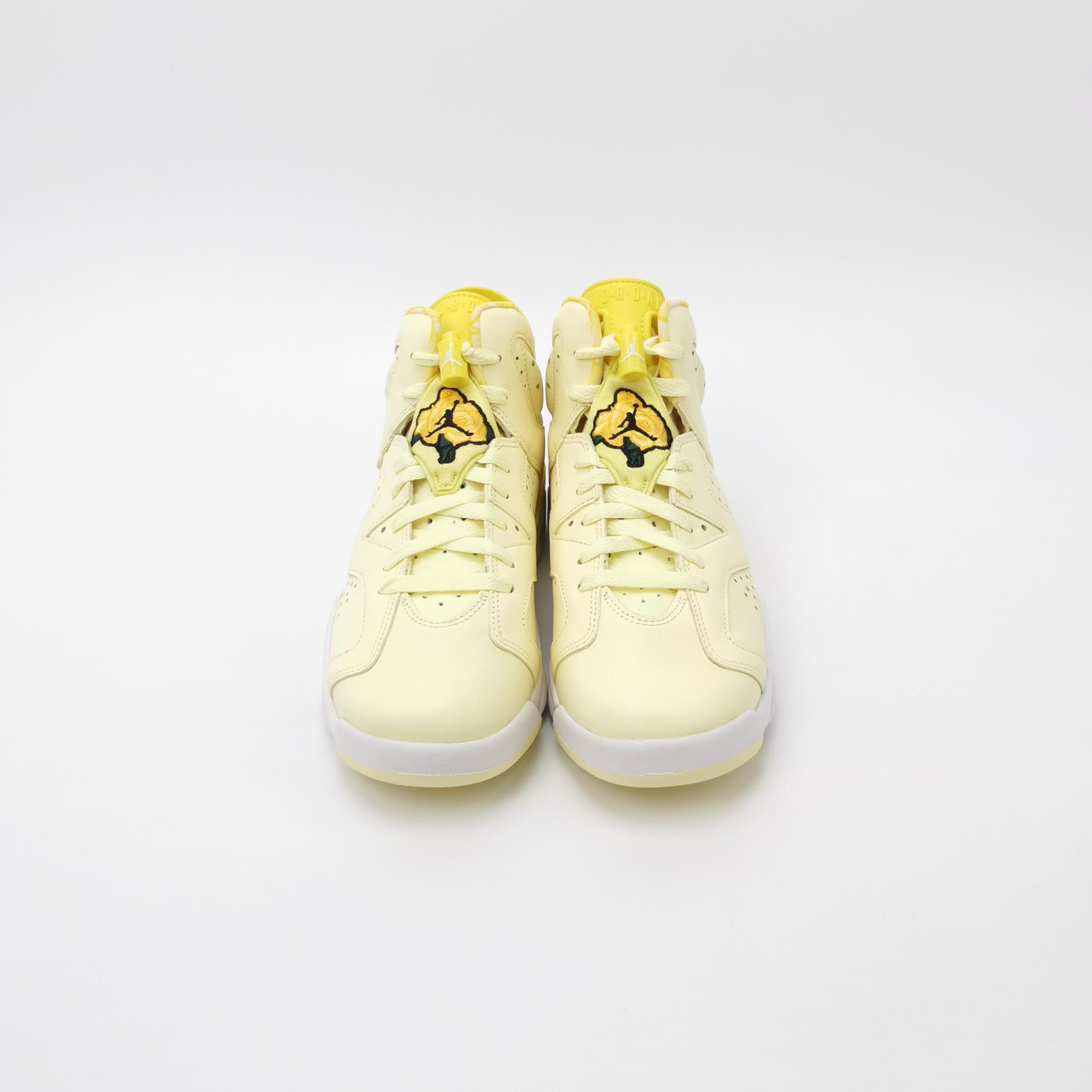 Nike Air Jordan 6 Citrus Floral Hi-Top Sneakers US 7 Size US 7 / EU 40 - 4 Thumbnail