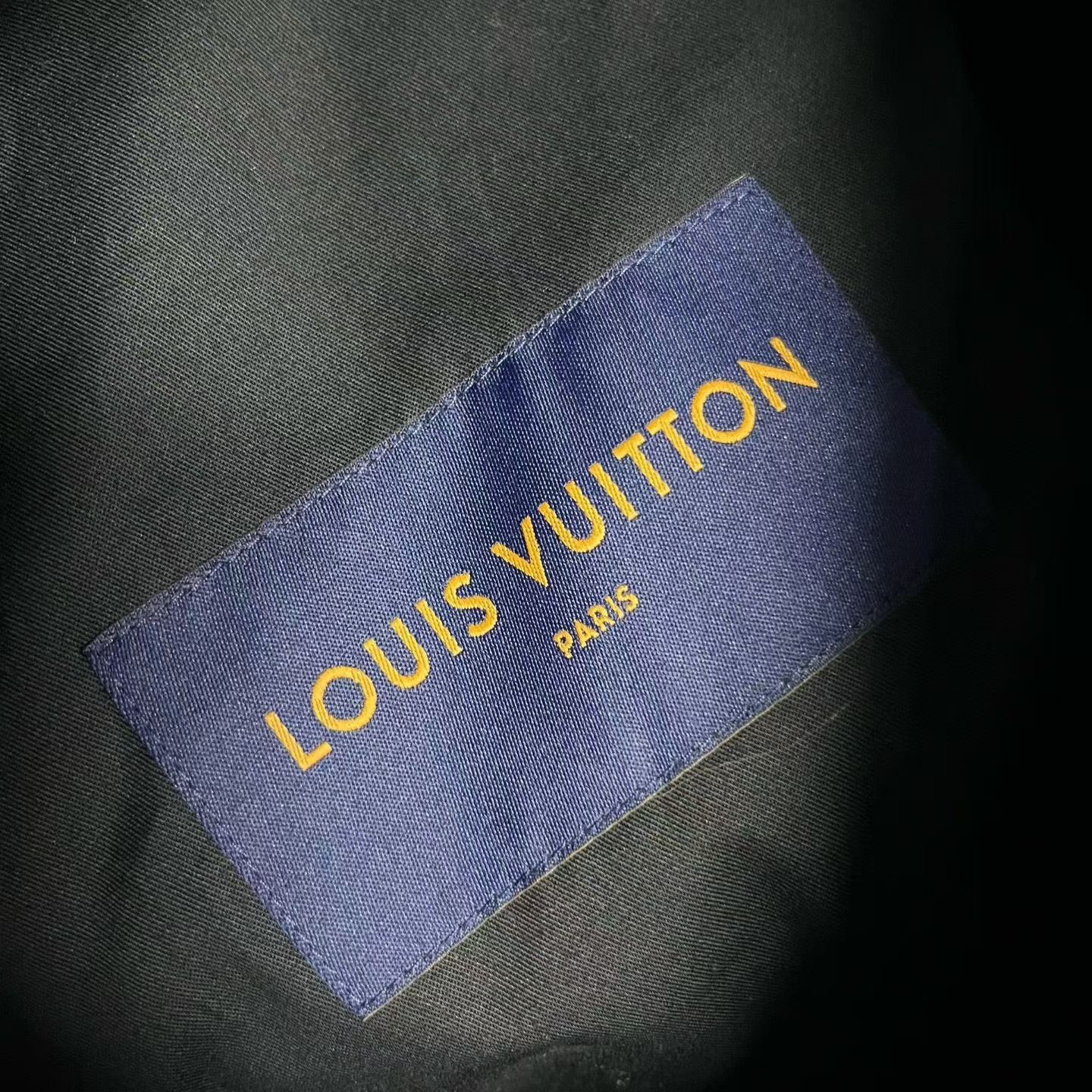 Louis Vuitton Louis Vuitton Retro Printed Black Light Jacket 48 Men Size US M / EU 48-50 / 2 - 3 Thumbnail