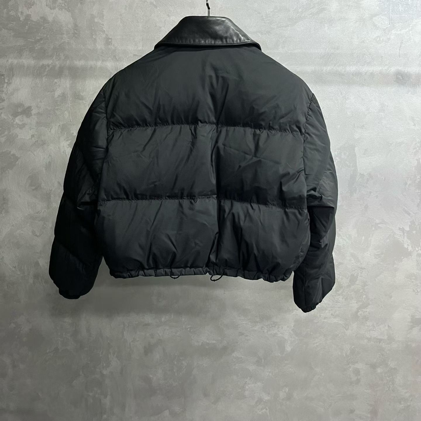 Miu Miu Miu Miu Down Oversized Black Down Jacket XS Women Size XS / US 0-2 / IT 36-38 - 2 Thumbnail