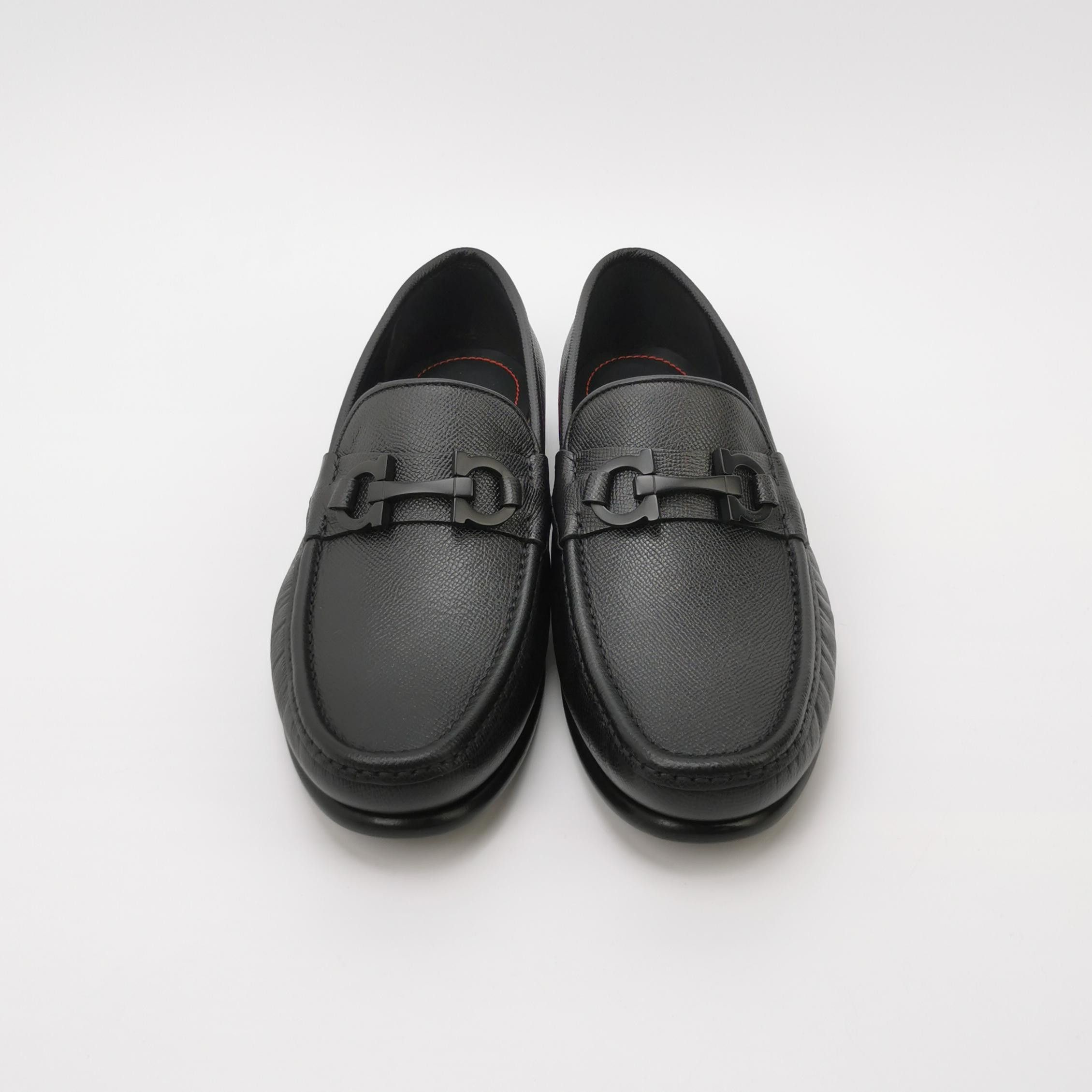 Salvatore Ferragamo Salvatore Ferragamo Gancini Grained Leather Loafers 41.5 Size US 8 / EU 41 - 4 Thumbnail