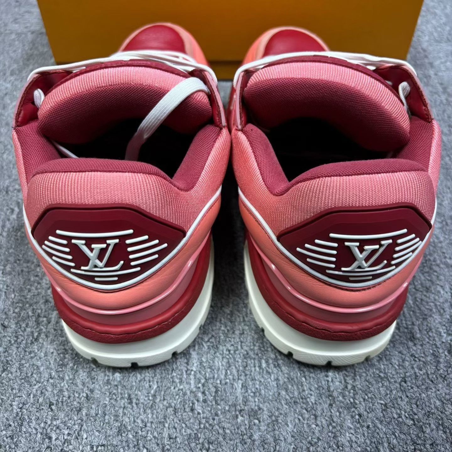 Louis Vuitton Louis Vuitton Training Red Lowtop Sneakers 8.5 Men Size US 8.5 / EU 41-42 - 3 Thumbnail