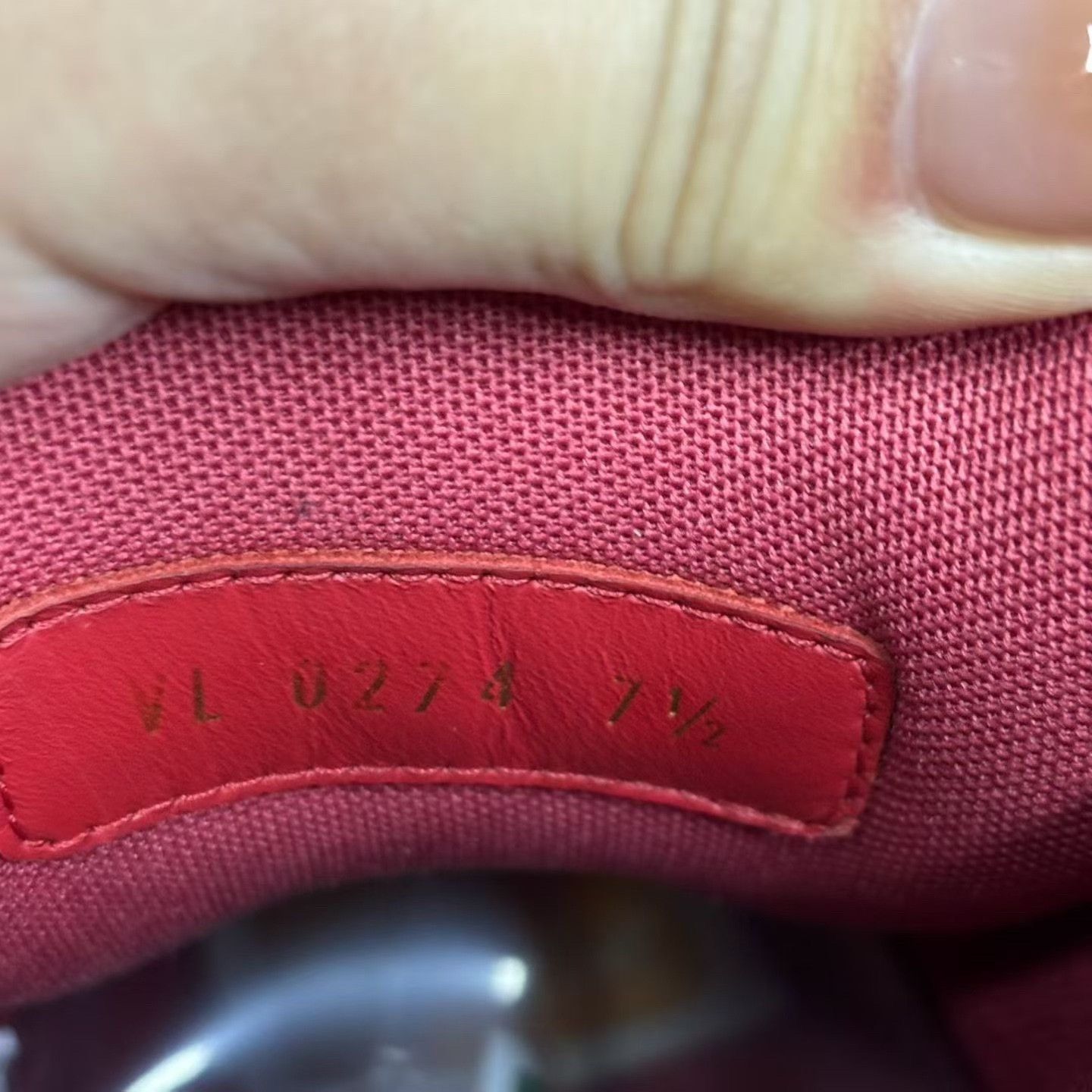 Louis Vuitton Louis Vuitton Training Red Lowtop Sneakers 8.5 Men Size US 8.5 / EU 41-42 - 5 Thumbnail