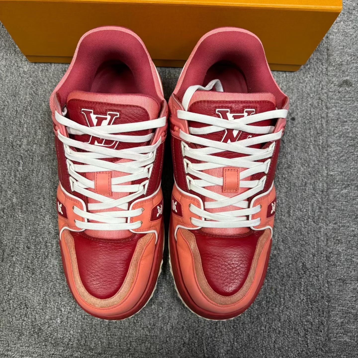 Louis Vuitton Louis Vuitton Training Red Lowtop Sneakers 8.5 Men Size US 8.5 / EU 41-42 - 2 Thumbnail