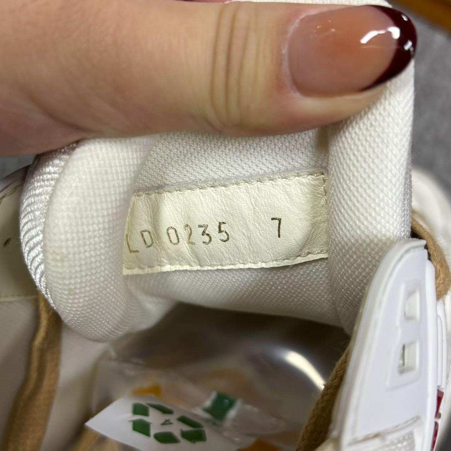 Louis Vuitton Louis Vuitton Leather White Lowtop Sneakers 8 Men Size US 8 / EU 41 - 5 Thumbnail