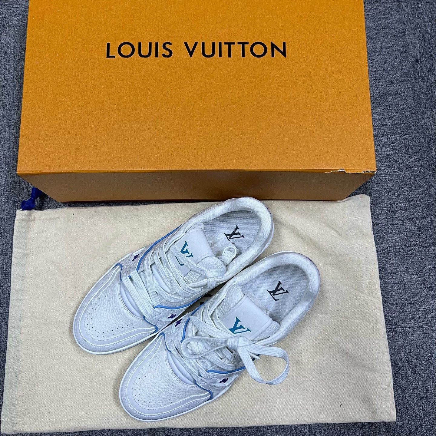 Louis Vuitton Louis Vuitton Leather Blue Lowtop Sneakers 8 Men Size US 8 / EU 41 - 6 Thumbnail