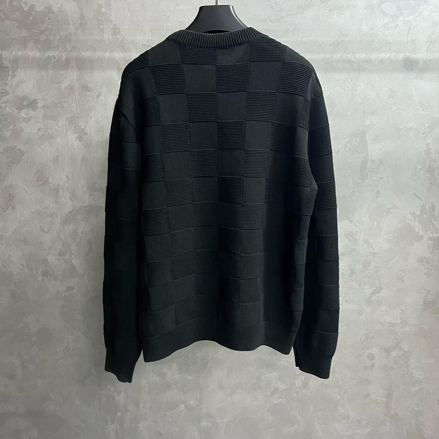 Louis Vuitton Louis Vuitton Knit Black Sweater l Men Size US L / EU 52-54 / 3 - 2 Thumbnail