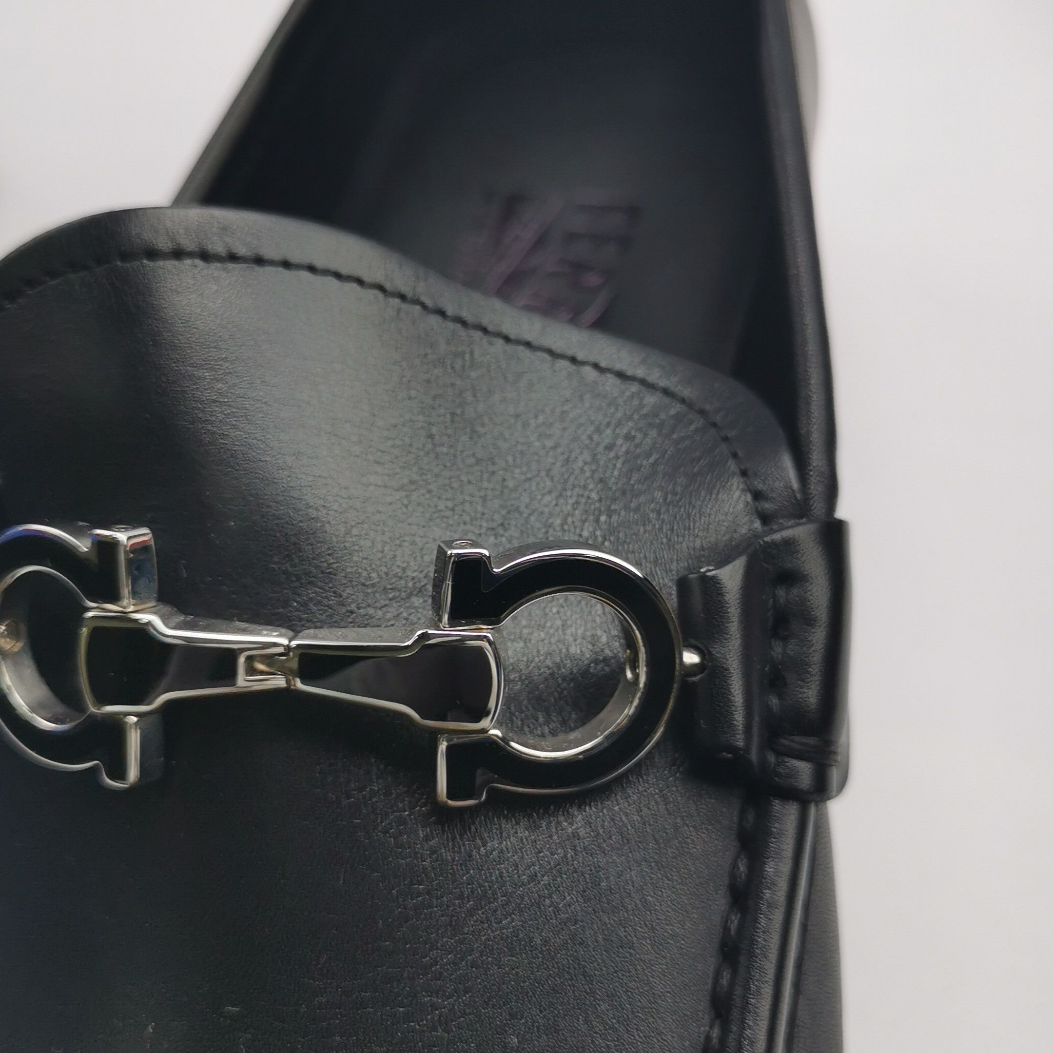 Salvatore Ferragamo Salvatore Ferragamo Gancini Leather Loafers Size 41 Size US 8 / EU 41 - 11 Thumbnail