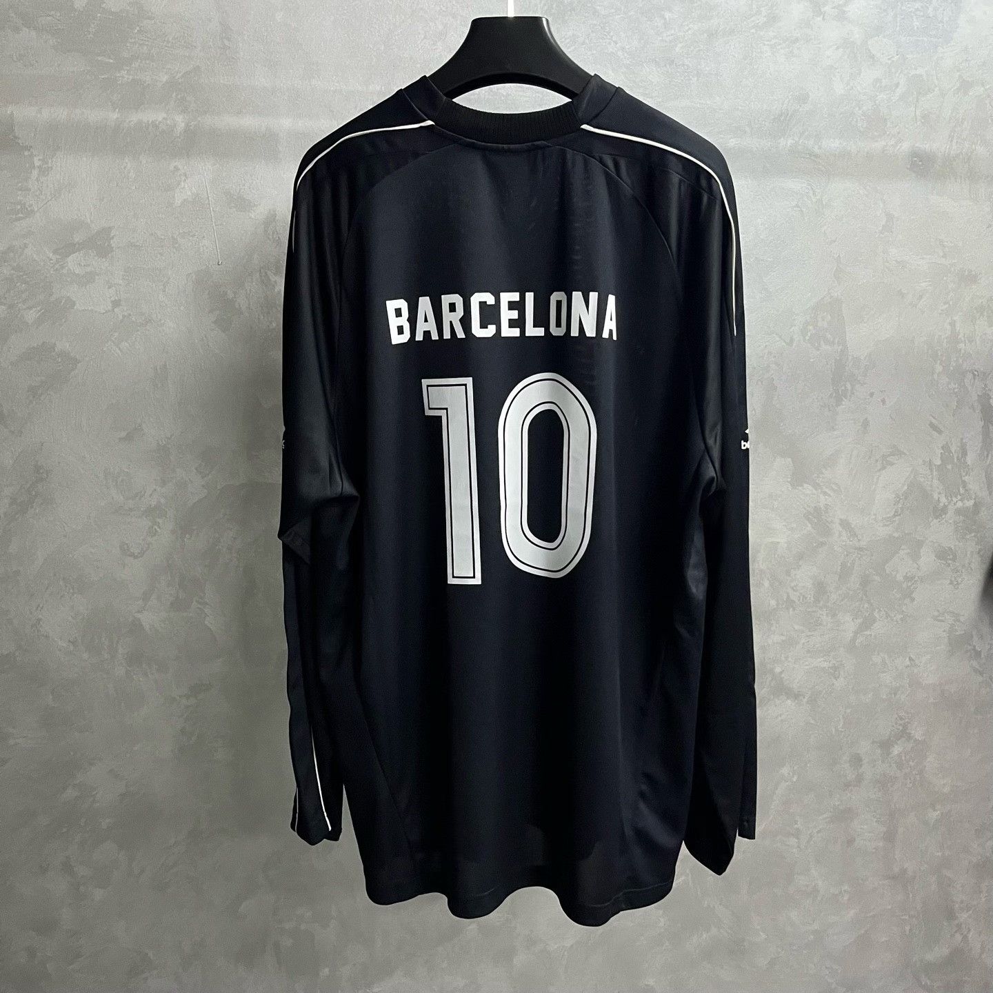 Balenciaga Balenciaga Printed Black T-Shirt s Men Size US S / EU 44-46 / 1 - 2 Thumbnail
