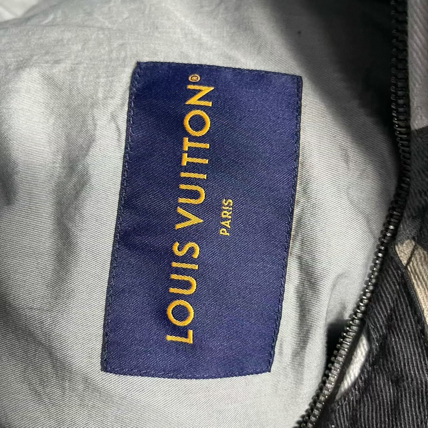 Louis Vuitton Louis Vuitton Denim Graphic Multi Light Jacket s Men Size US S / EU 44-46 / 1 - 3 Thumbnail