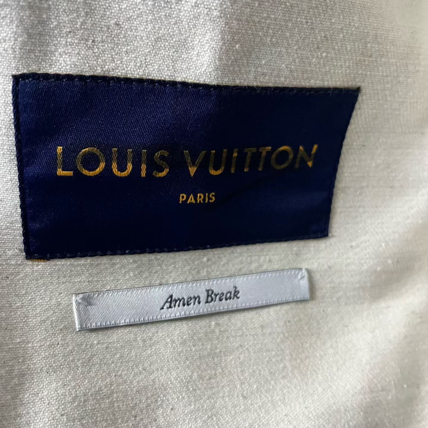 Louis Vuitton Louis Vuitton Multi Light Jacket s Men Size US S / EU 44-46 / 1 - 3 Thumbnail