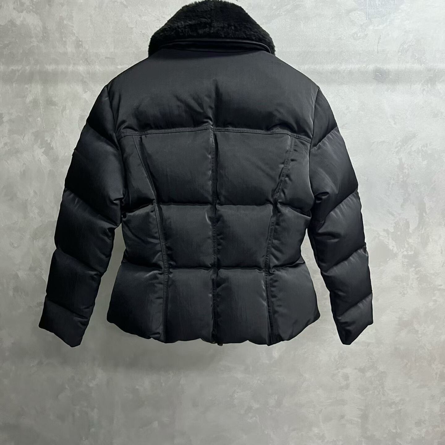 Louis Vuitton Louis Vuitton Casual Cotton Black Down Jacket us_2 Women Size XS / US 0-2 / IT 36-38 - 2 Thumbnail