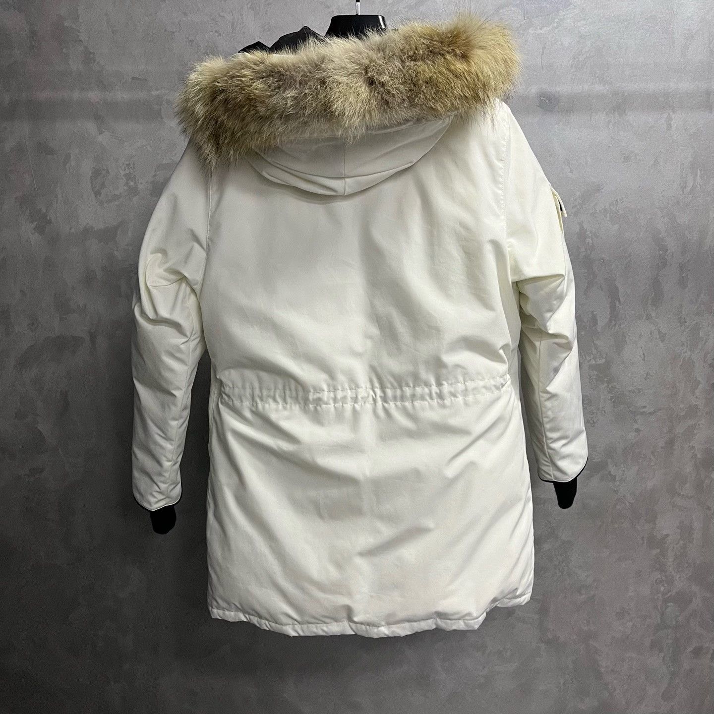Canada Goose Canada Goose Waterproof Down White Heavy Coat m Men Size US M / EU 48-50 / 2 - 2 Thumbnail