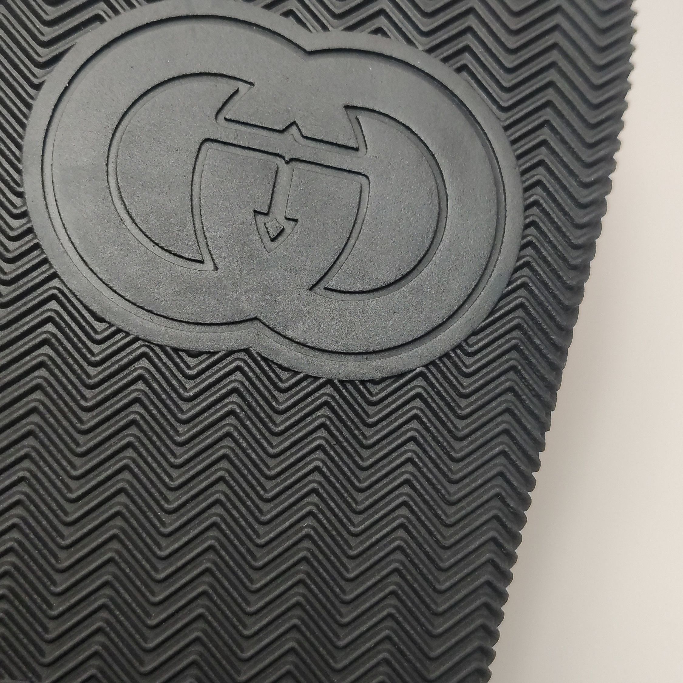 Gucci Gucci Striped Logo Slides Size 43 Size US 10 / EU 43 - 10 Thumbnail