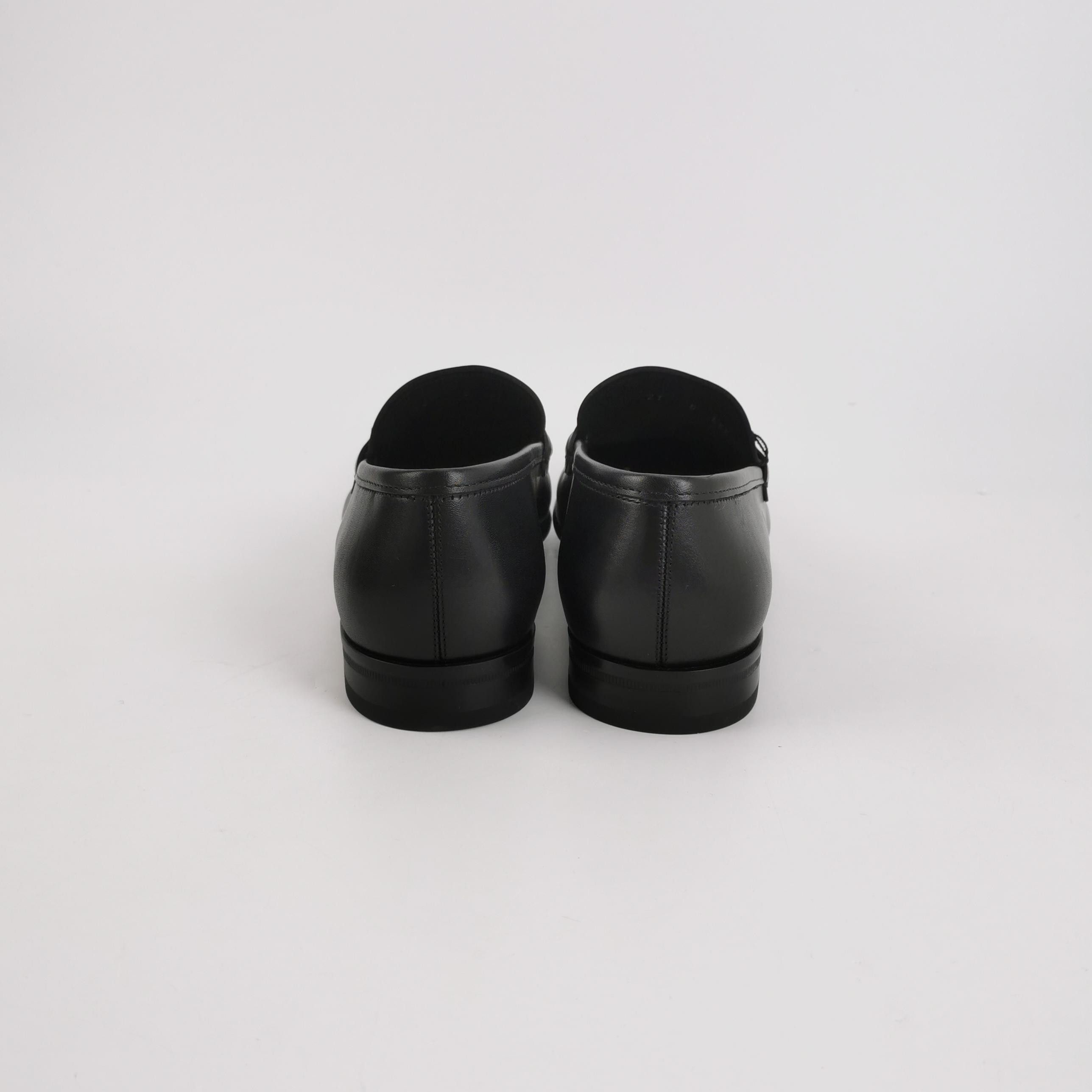 Salvatore Ferragamo Salvatore Ferragamo Gancini Leather Loafers Size 9 Size US 9 / EU 42 - 5 Thumbnail