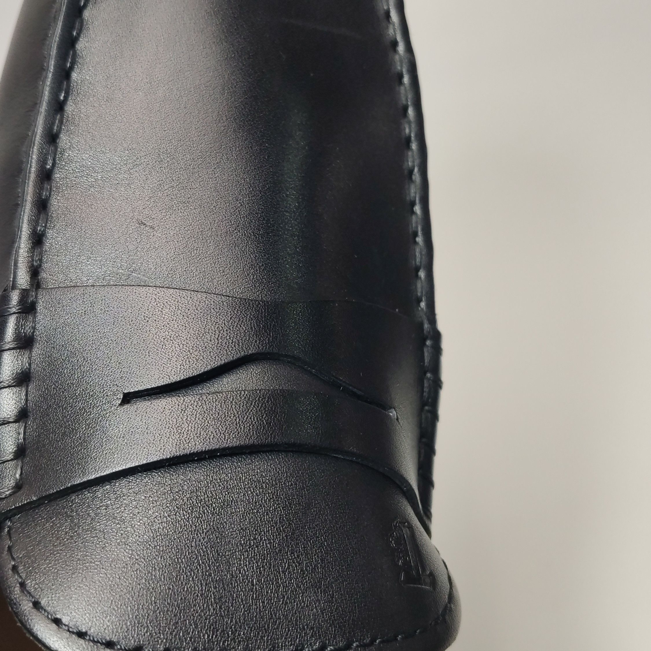 Tod's Tod's Black Leather Gommino Driving Shoes EU 42.5 Size US 9 / EU 42 - 8 Thumbnail