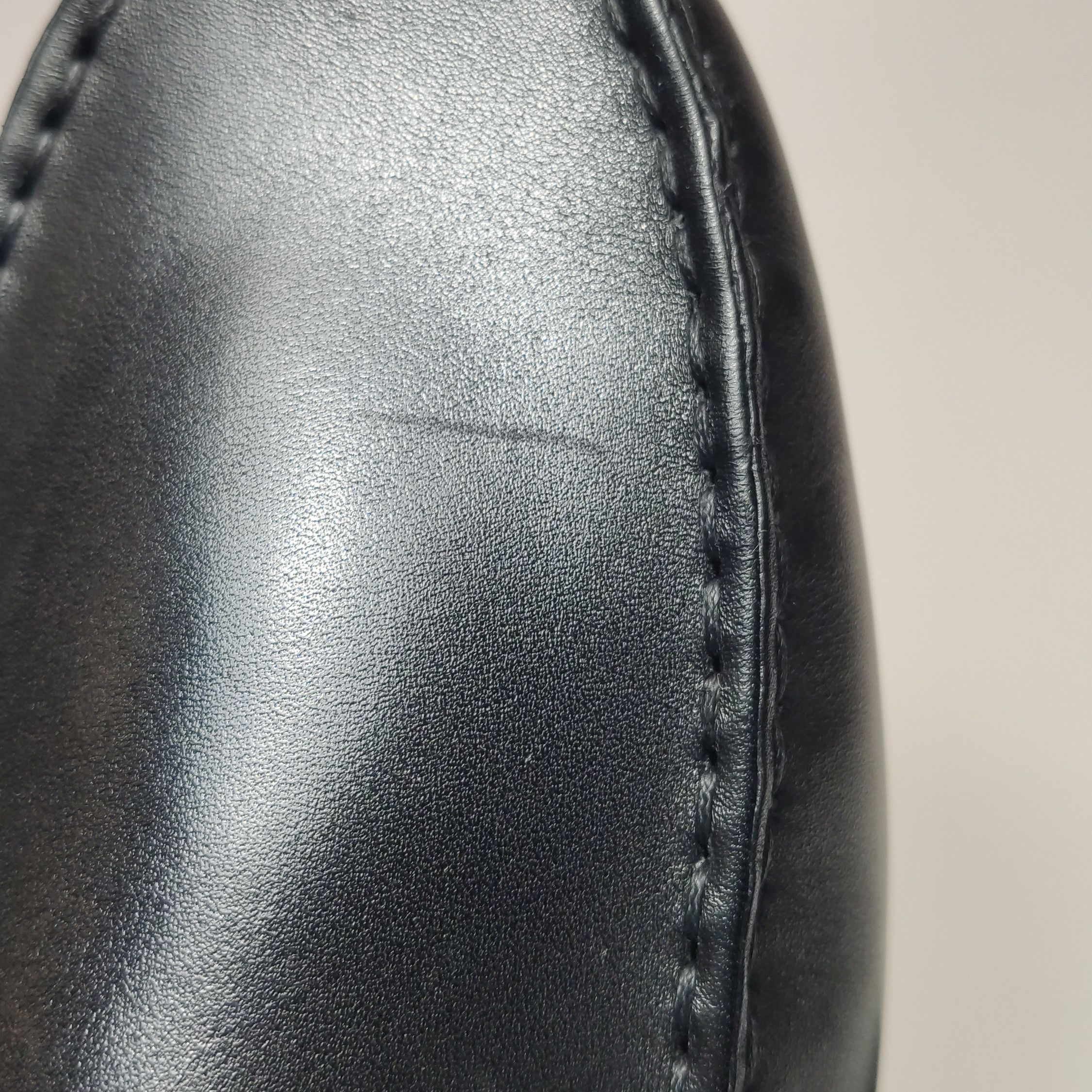 Tod's Tod's Black Leather Gommino Driving Shoes EU 42.5 Size US 9 / EU 42 - 9 Thumbnail