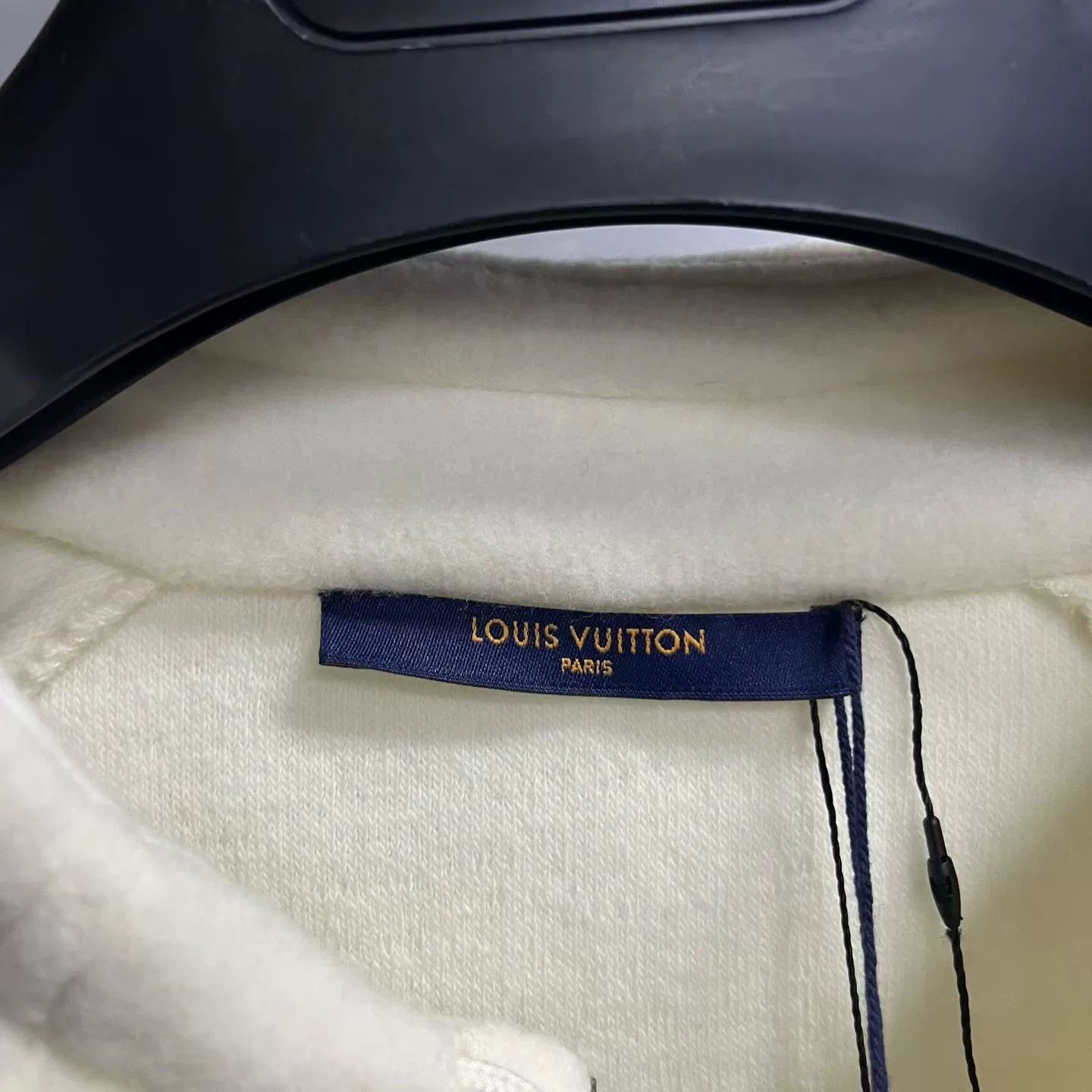 Louis Vuitton Louis Vuitton Wool White Light Jacket xl Men Size US XL / EU 56 / 4 - 5 Thumbnail