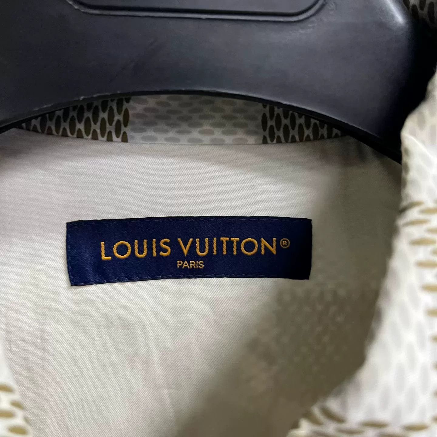 Louis Vuitton Louis Vuitton Checkered White Light Jacket m Men Size US M / EU 48-50 / 2 - 3 Thumbnail