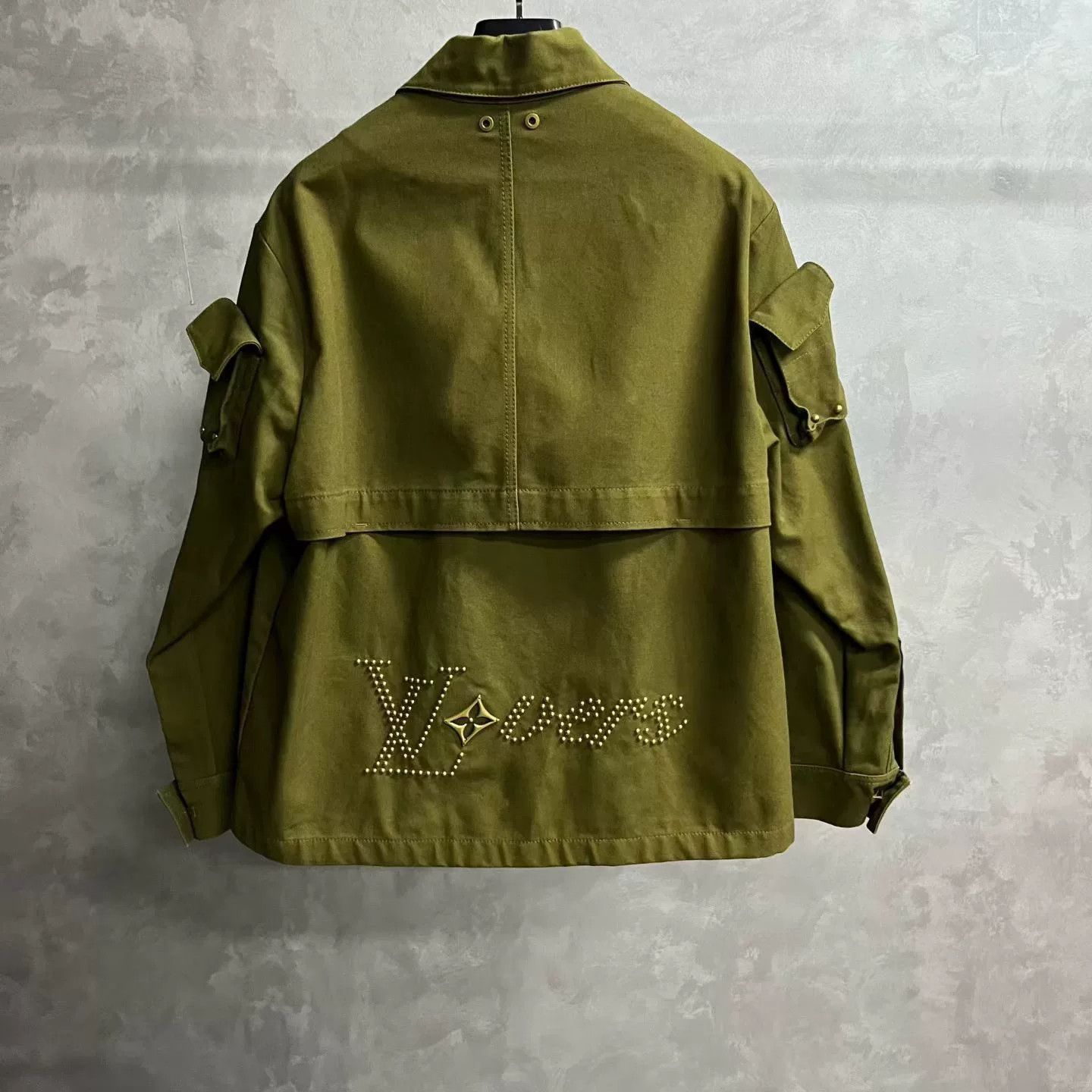 Louis Vuitton Louis Vuitton Brown Light Jacket m Men Size US M / EU 48-50 / 2 - 2 Thumbnail