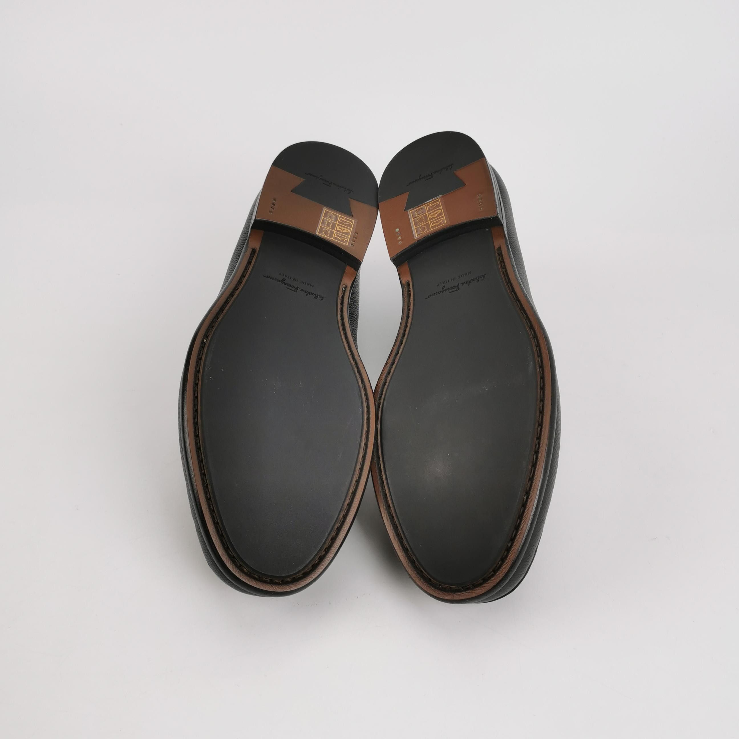 Salvatore Ferragamo Salvatore Ferragamo Gancini Leather Loafers US 6.5 Size US 7 / EU 40 - 6 Thumbnail