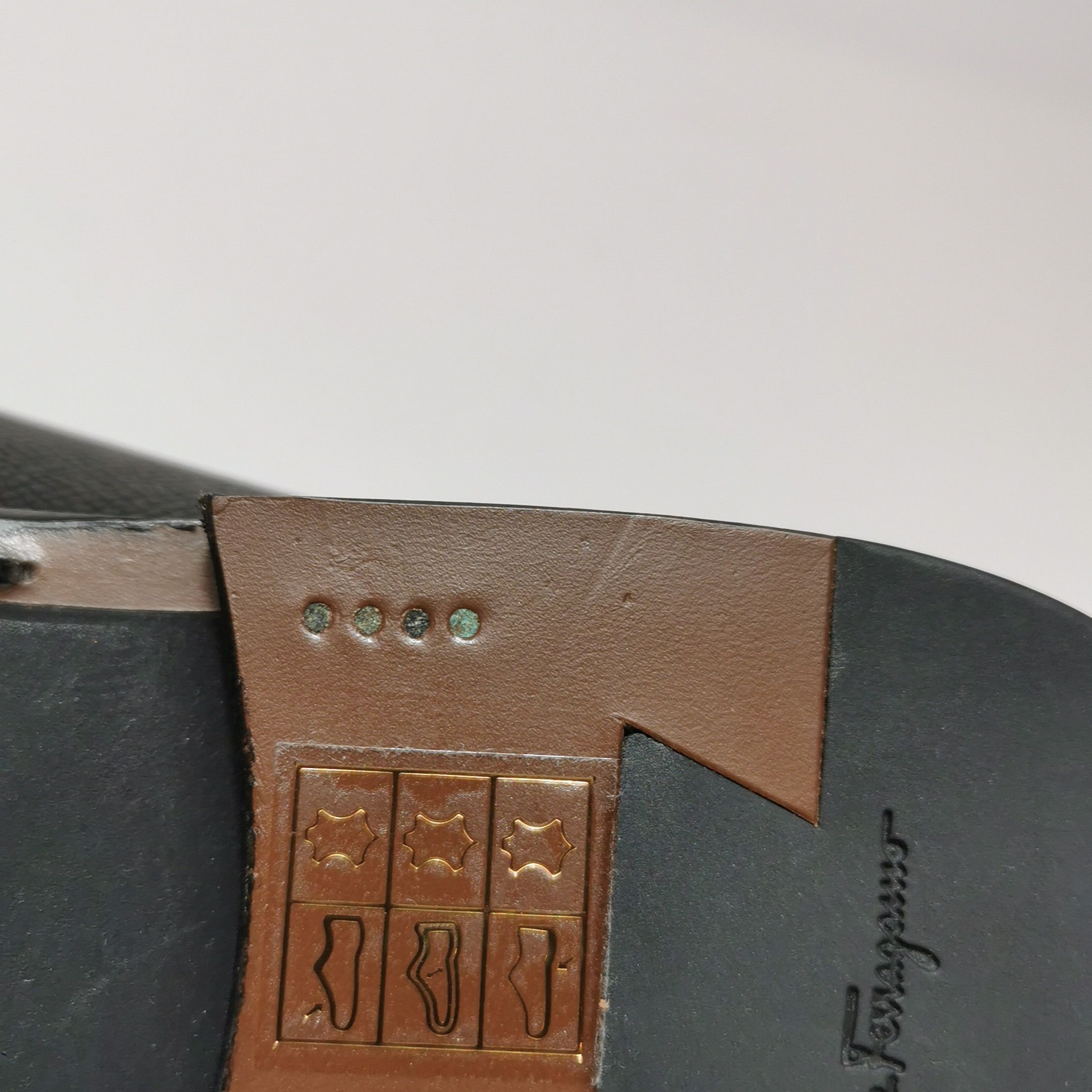 Salvatore Ferragamo Salvatore Ferragamo Gancini Leather Loafers US 6.5 Size US 7 / EU 40 - 11 Thumbnail