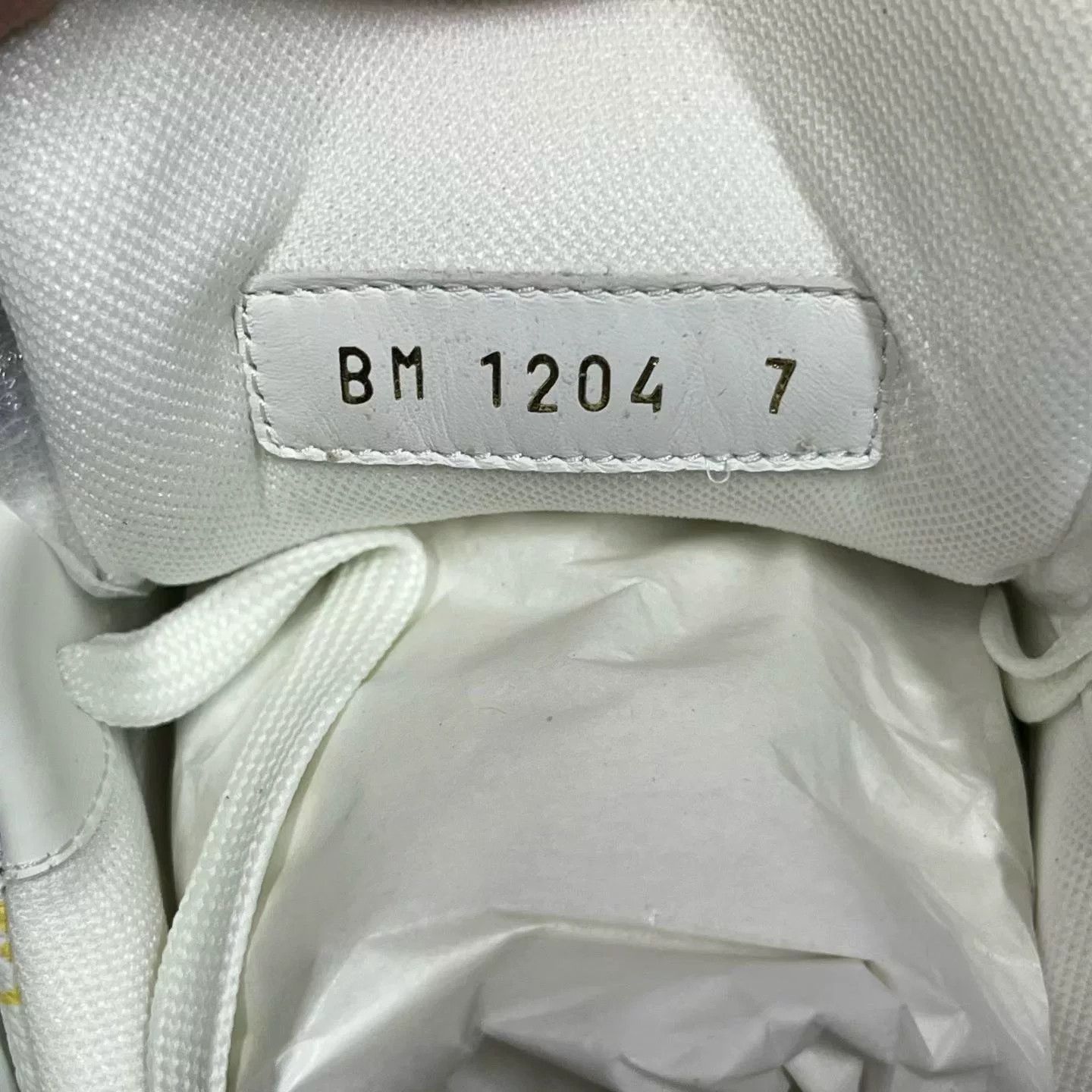 Louis Vuitton Louis Vuitton Leather White Lowtop Sneakers 8 Men Size US 8 / EU 41 - 4 Thumbnail