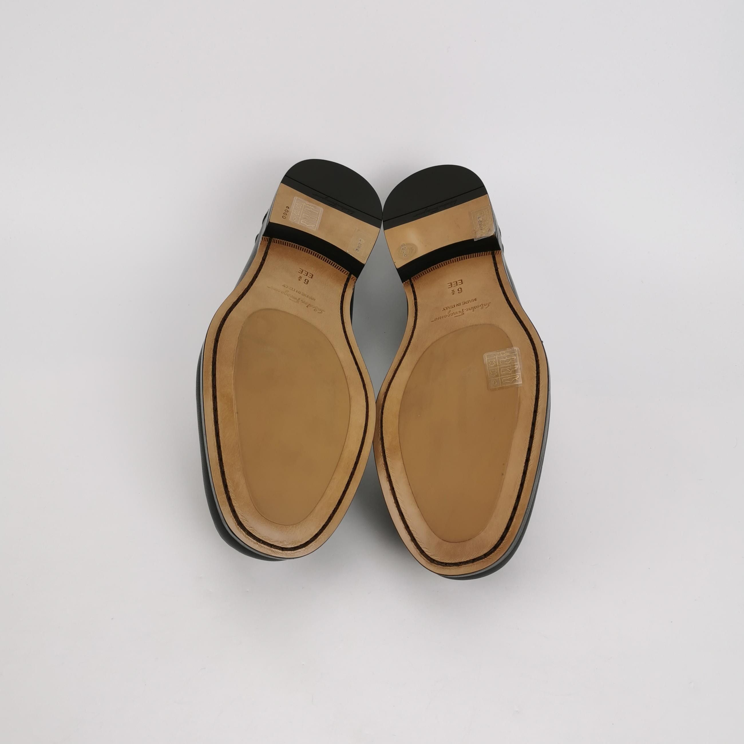 Salvatore Ferragamo Salvatore Ferragamo Gancini Leather Loafers Size 6.5 Size US 7 / EU 40 - 6 Thumbnail