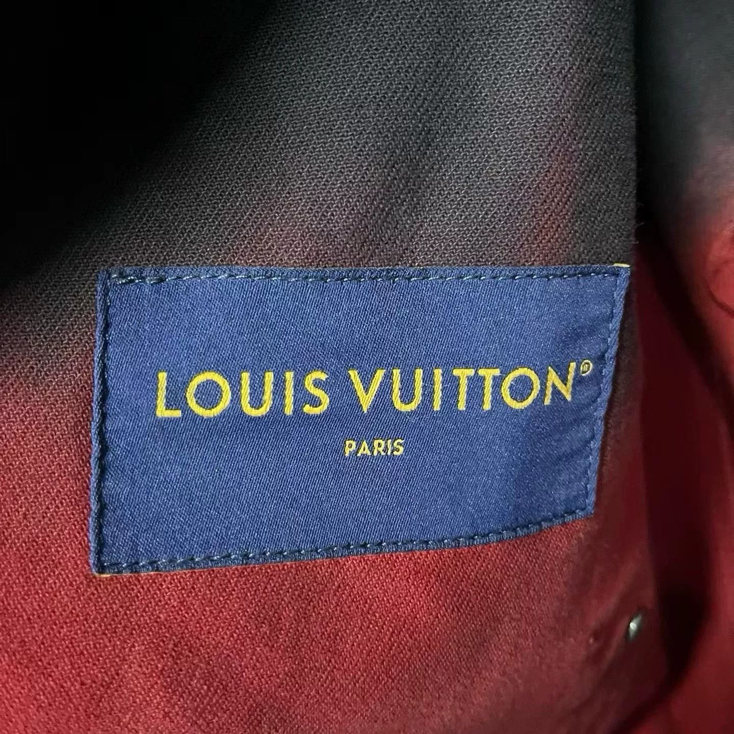 Louis Vuitton Louis Vuitton Casual Gradient Multi Light Jacket l Men Size US L / EU 52-54 / 3 - 5 Thumbnail