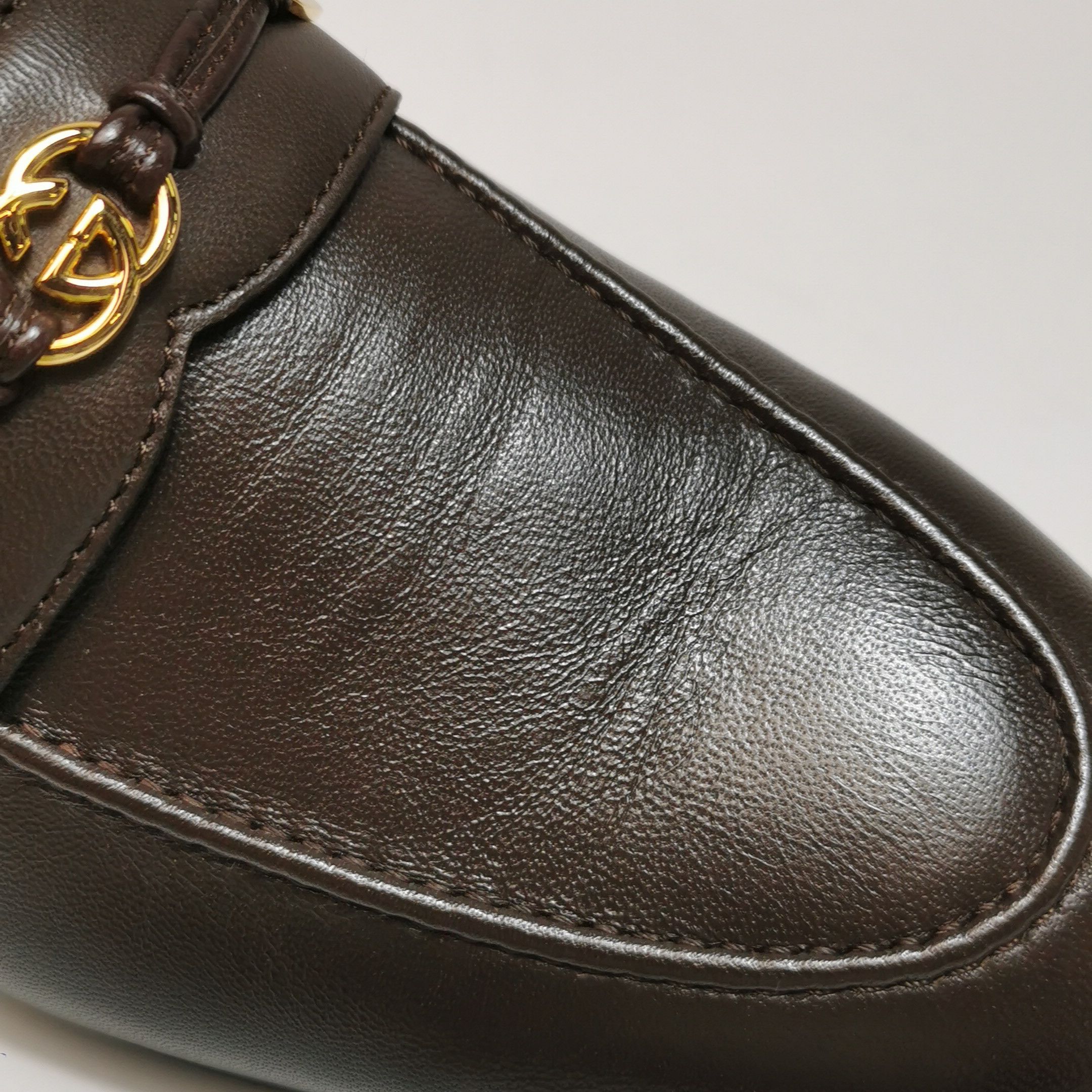 Gucci Gucci Interlocking G Leather Loafers 40 Size US 7 / EU 40 - 12 Thumbnail